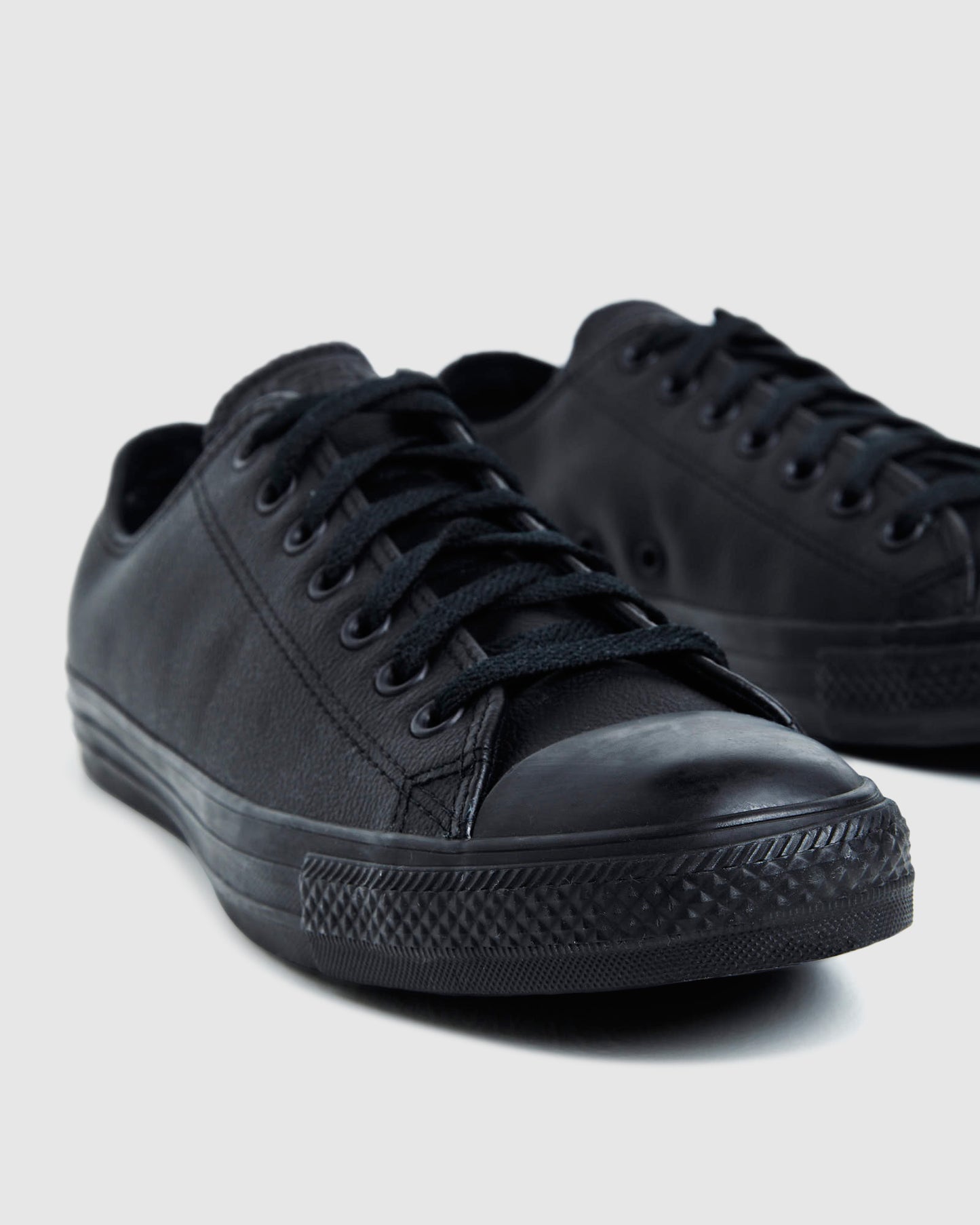 Chuck Taylor All Star Lo Leather Sneakers