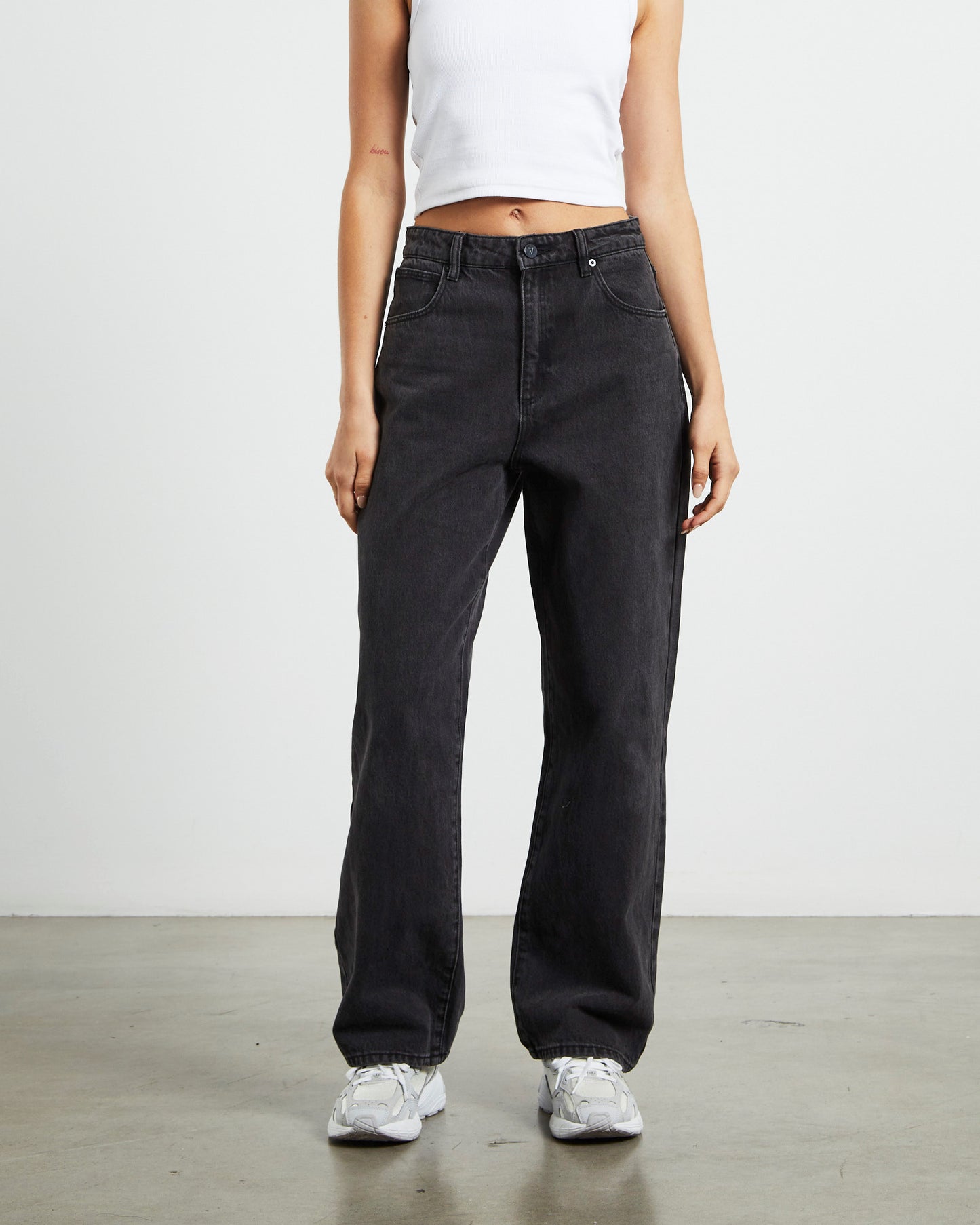A Carrie Petite Jeans 90210 Black
