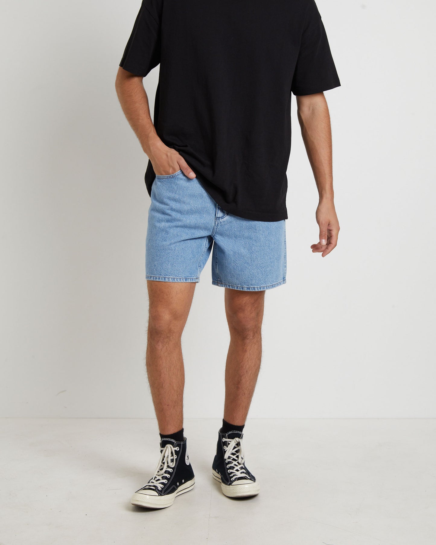 Eazy Straight Denim Shorts in Cowboy Blue