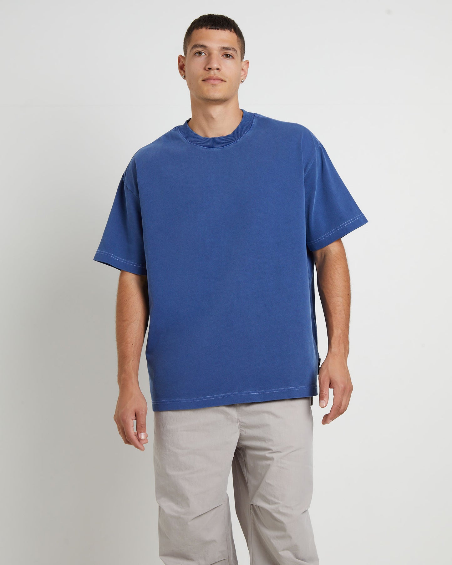 Killie Contrast Short Sleeve T-Shirt in Navy