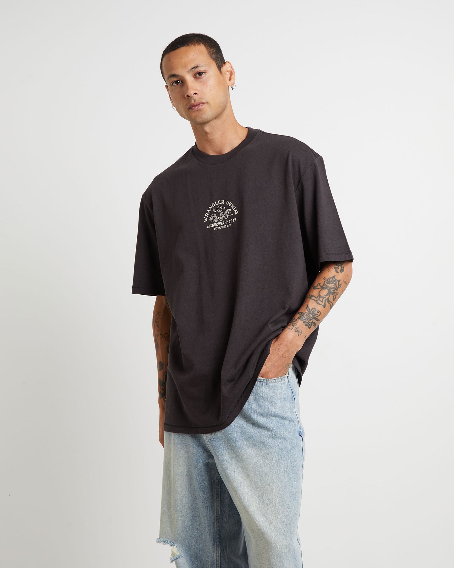 Serpent Stampslacker Short Sleeve T-Shirt in Worn Black