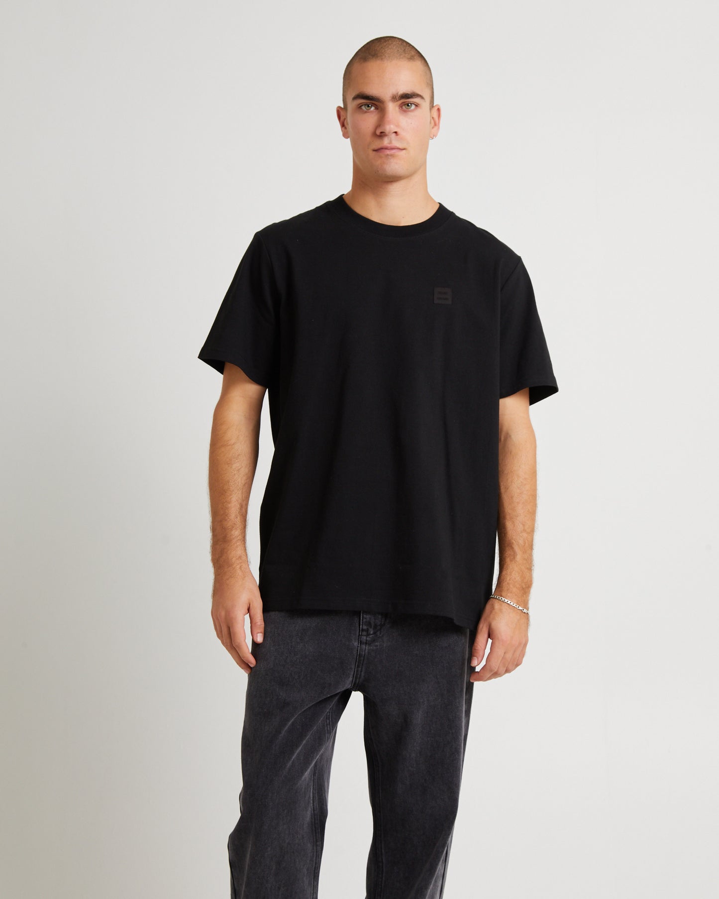 Neuw Premium T-Shirt