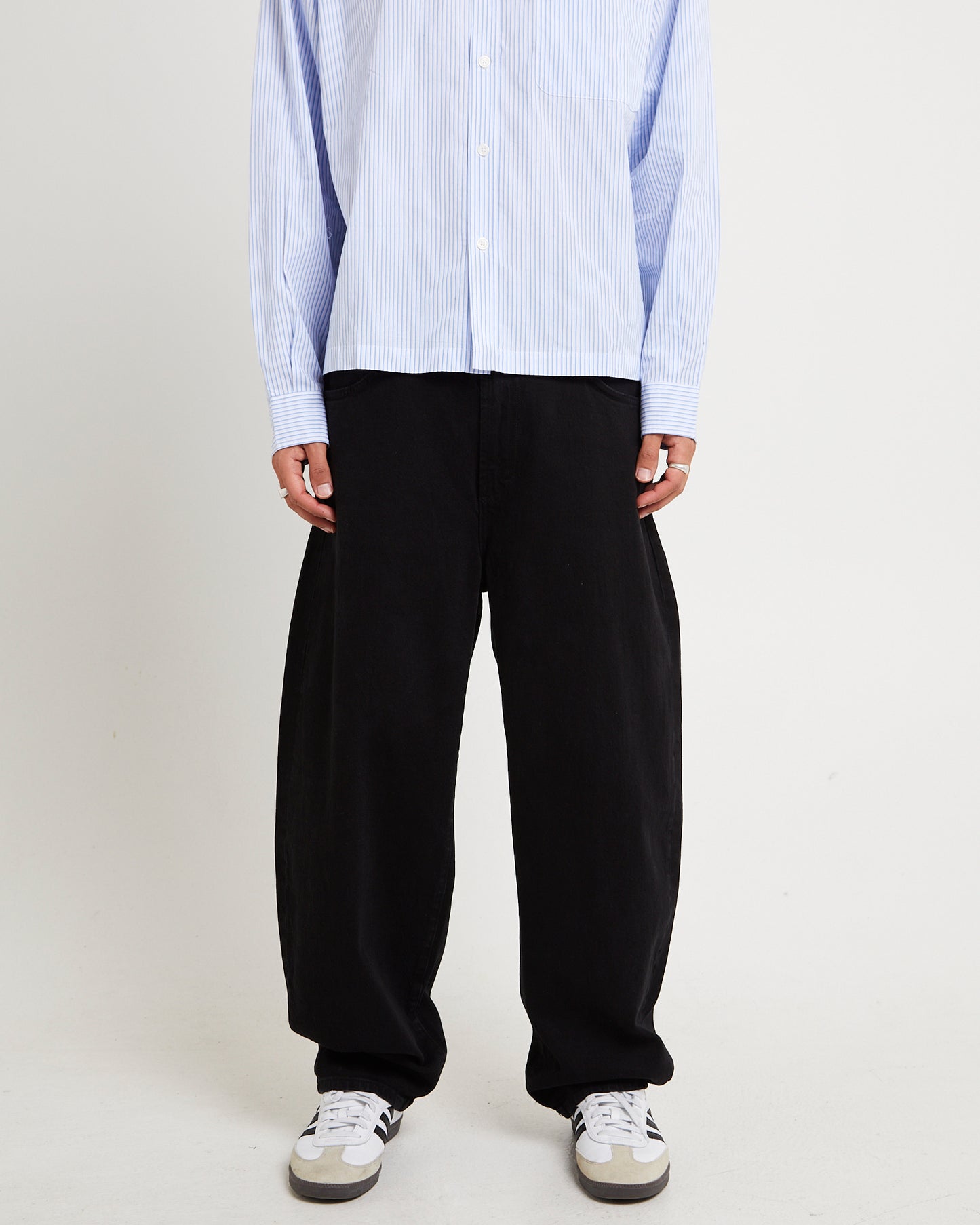 Ezy Barrel Denim Jeans Forever Black