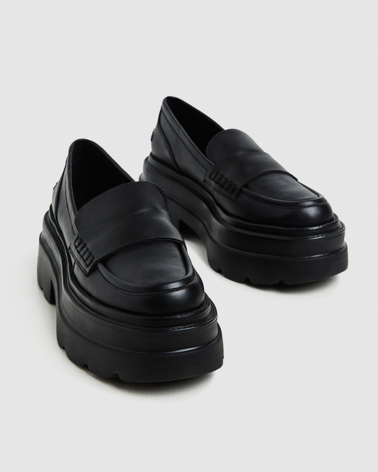 Peyton Platform Loafers Smooth Black