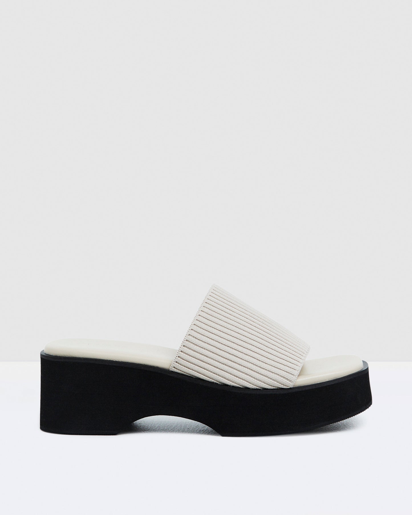 Willow Woven Flatforms