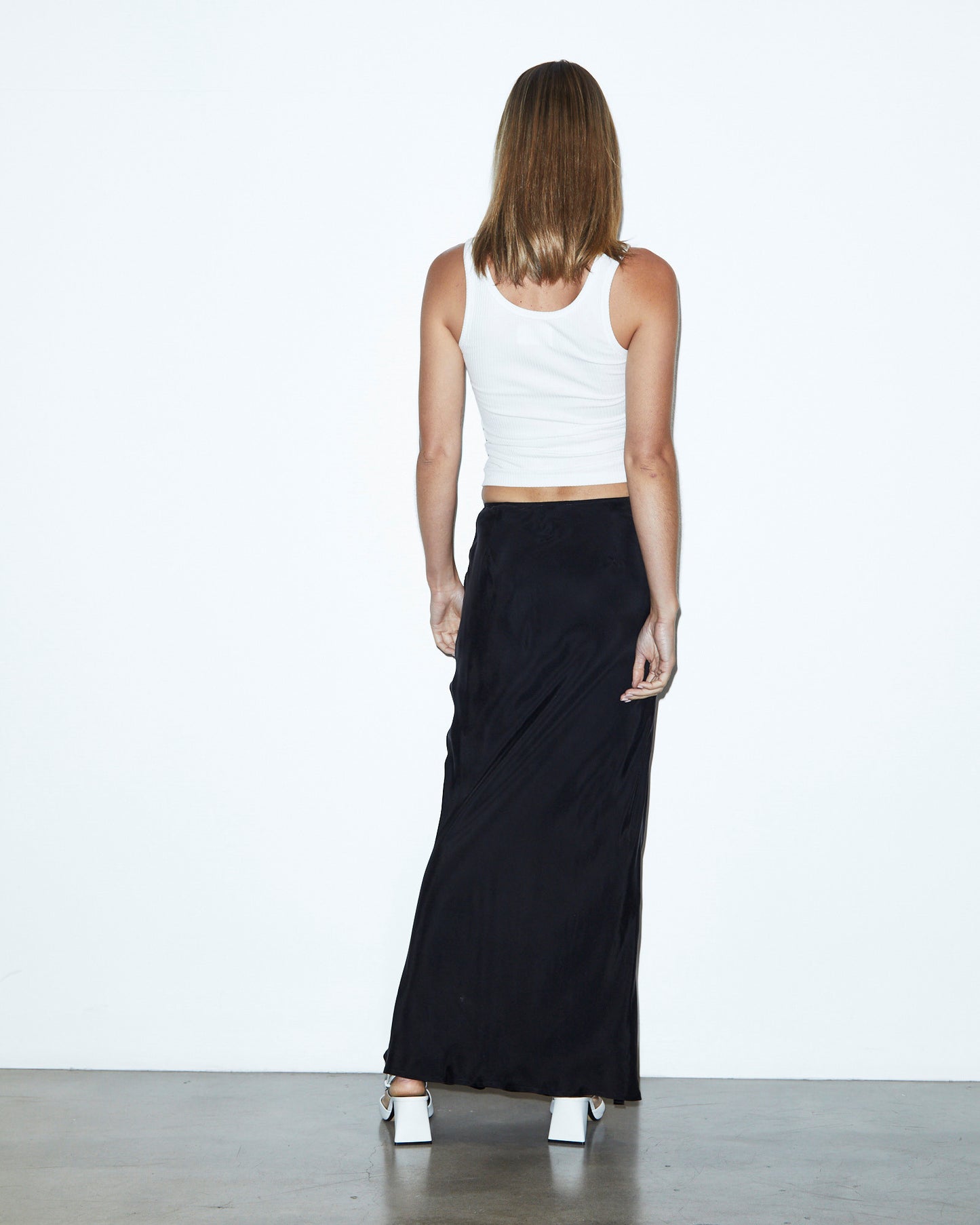 Penelope Low Rise Midi Skirt Black