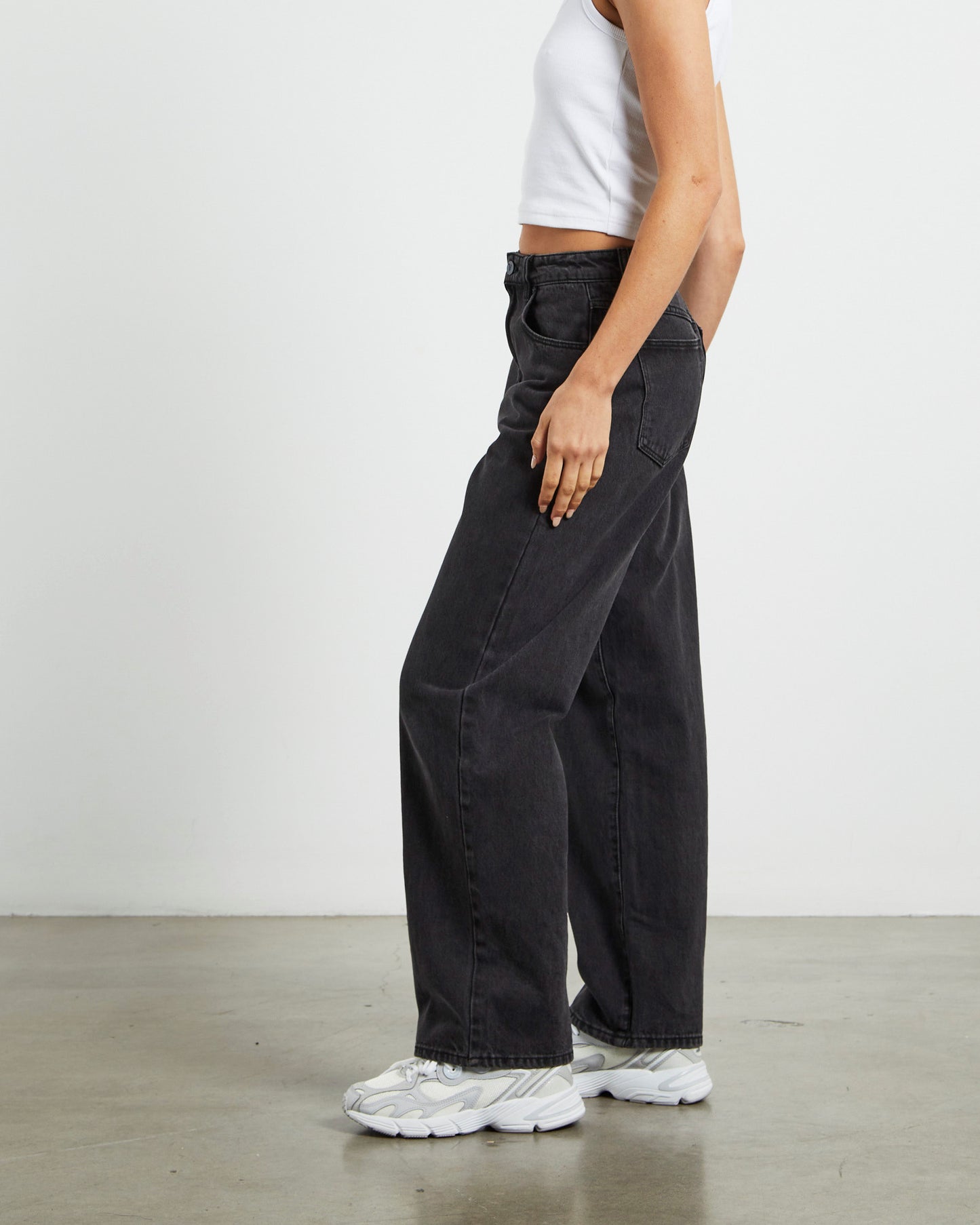 A Carrie Petite Jeans 90210 Black