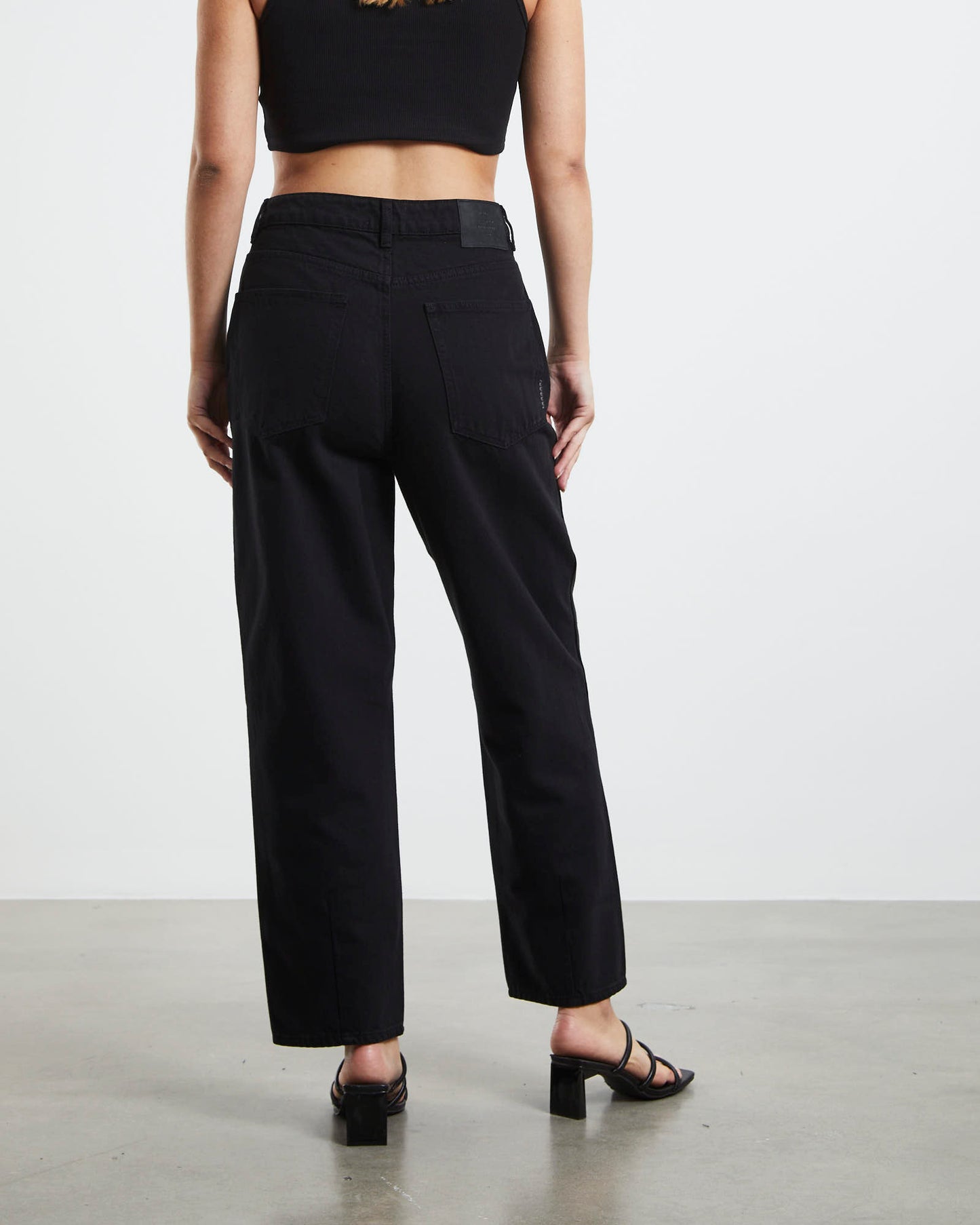 Sade Baggy Crop Jeans Jet Black
