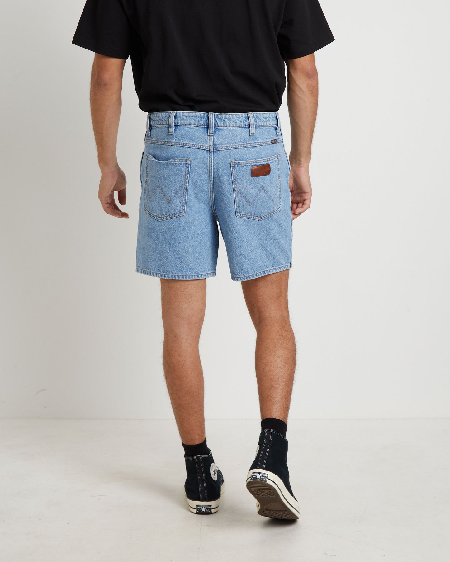 Eazy Straight Denim Shorts in Cowboy Blue