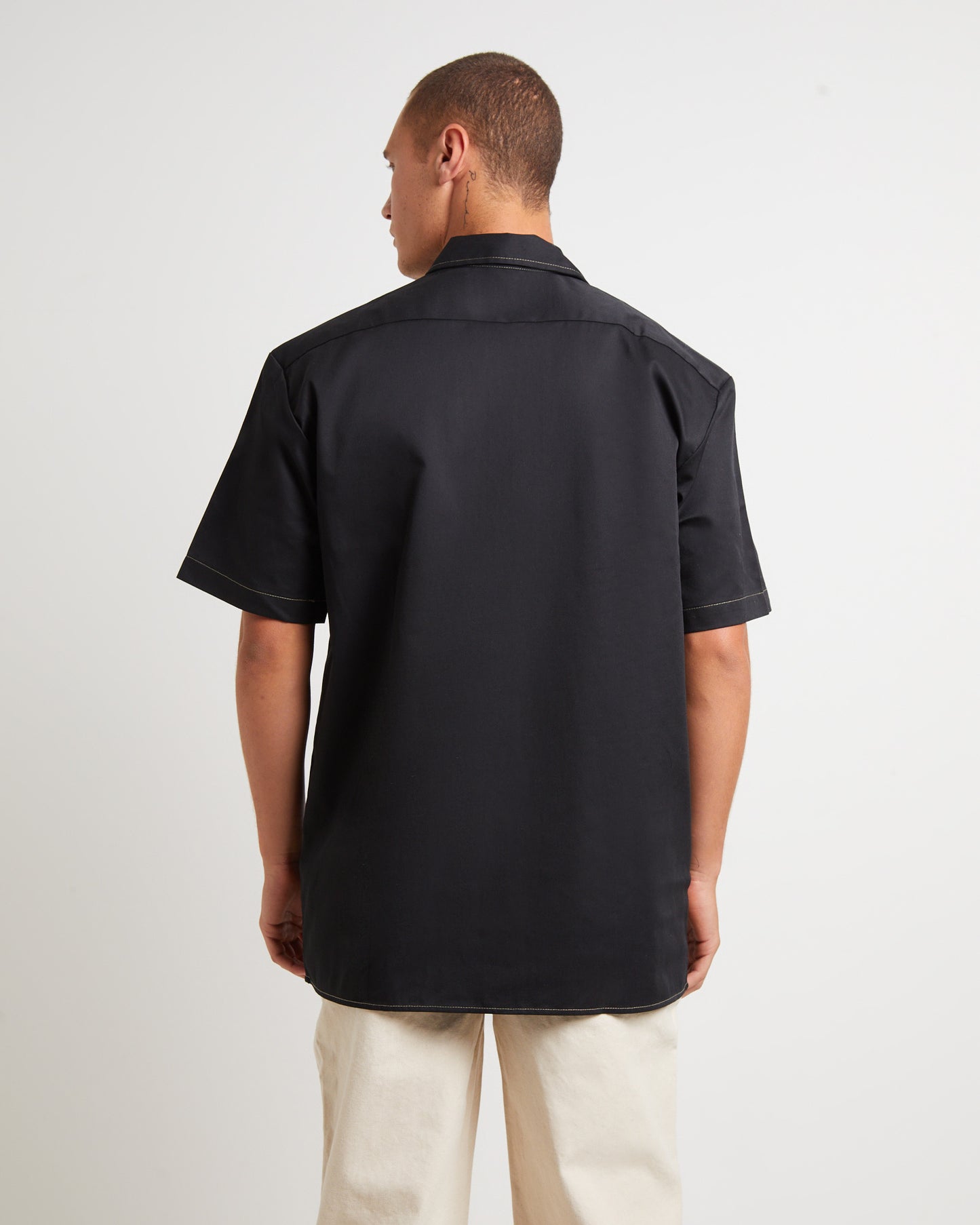 1574 Contrast Short Sleeve Shirt in Black