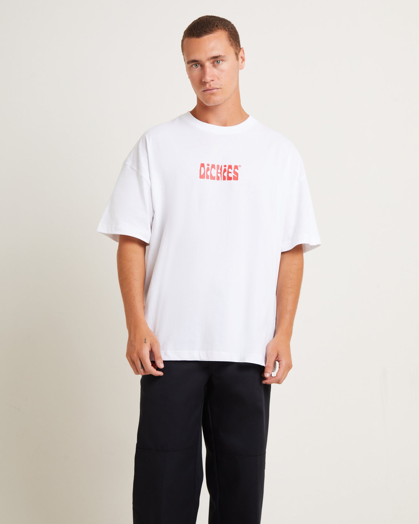 Daisy Chain 330 Short Sleeve T-Shirt in White