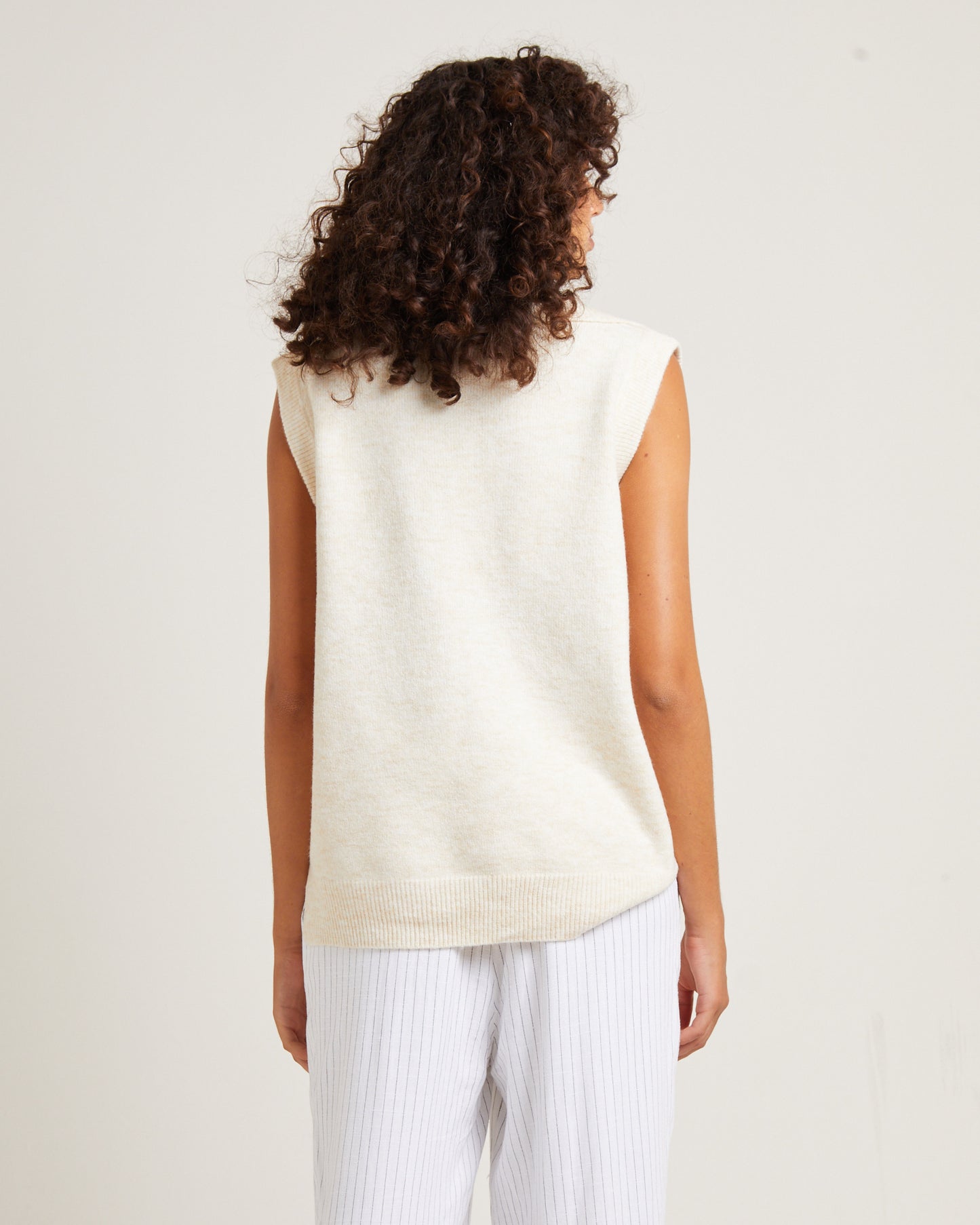 Avari Knit Vest Oat