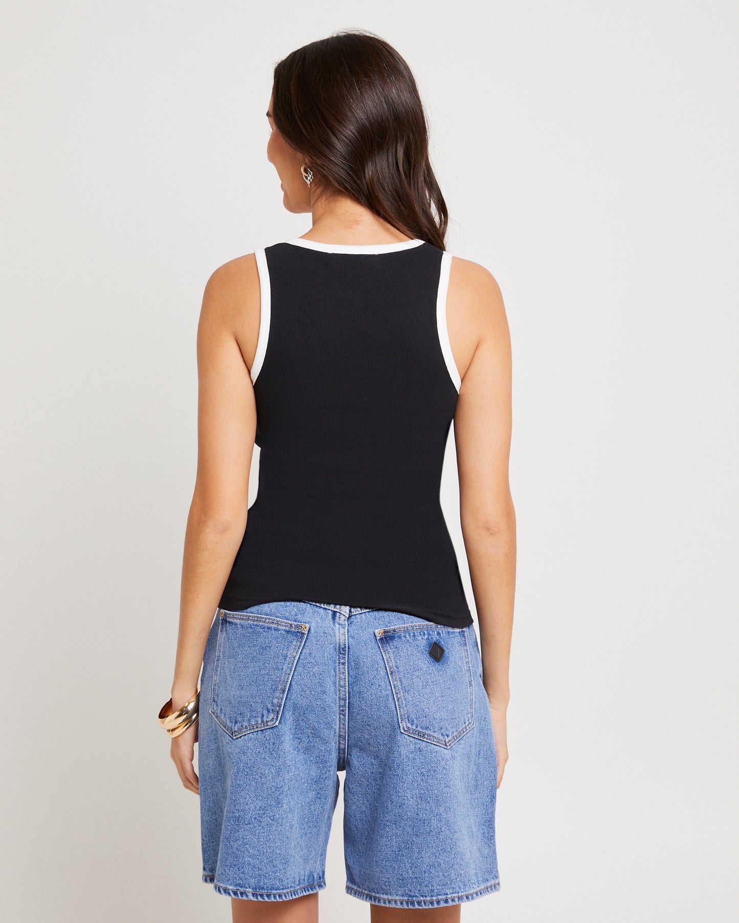 Azure Contrast Tank