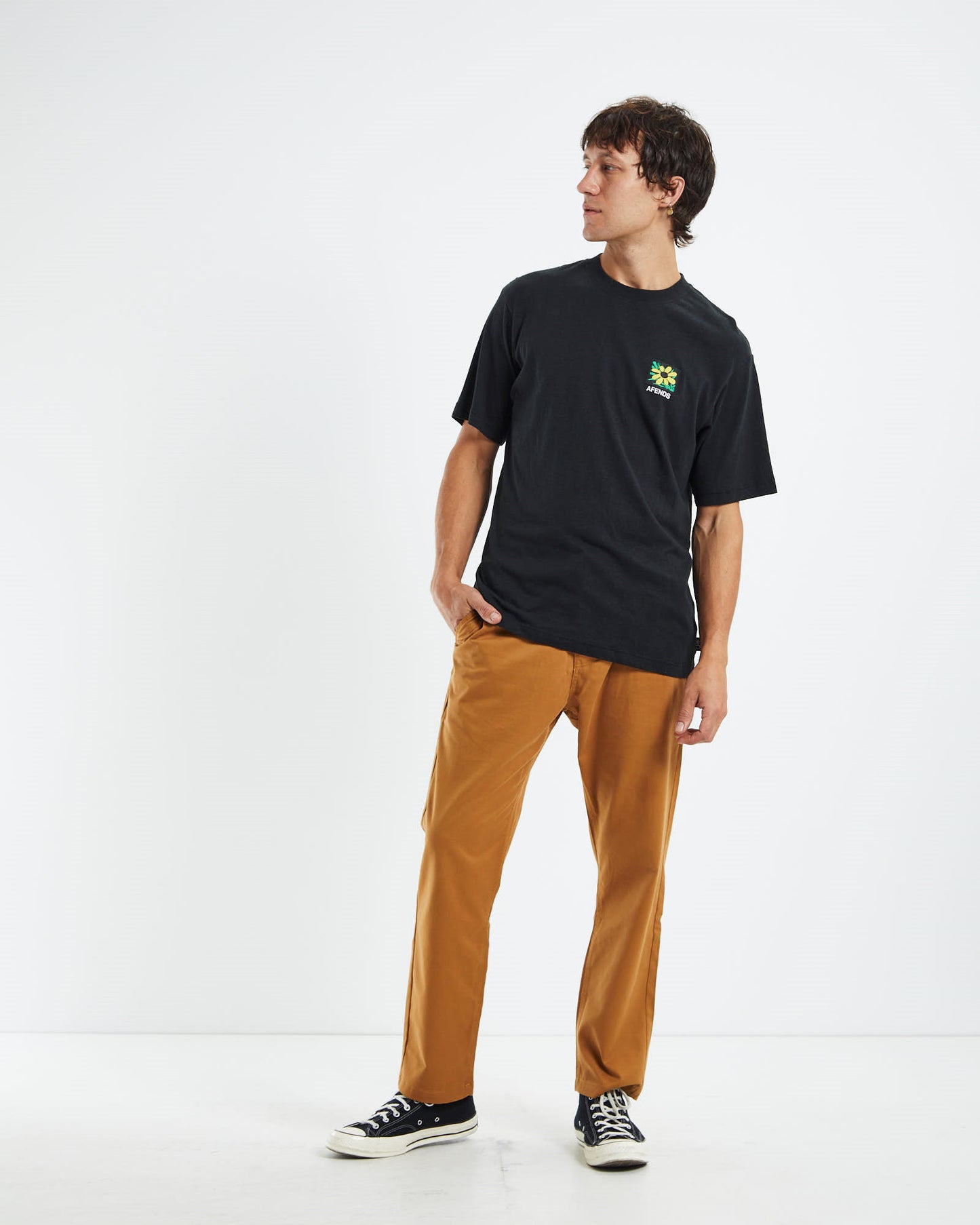 Beautiful Weeds Hemp T-Shirt Black