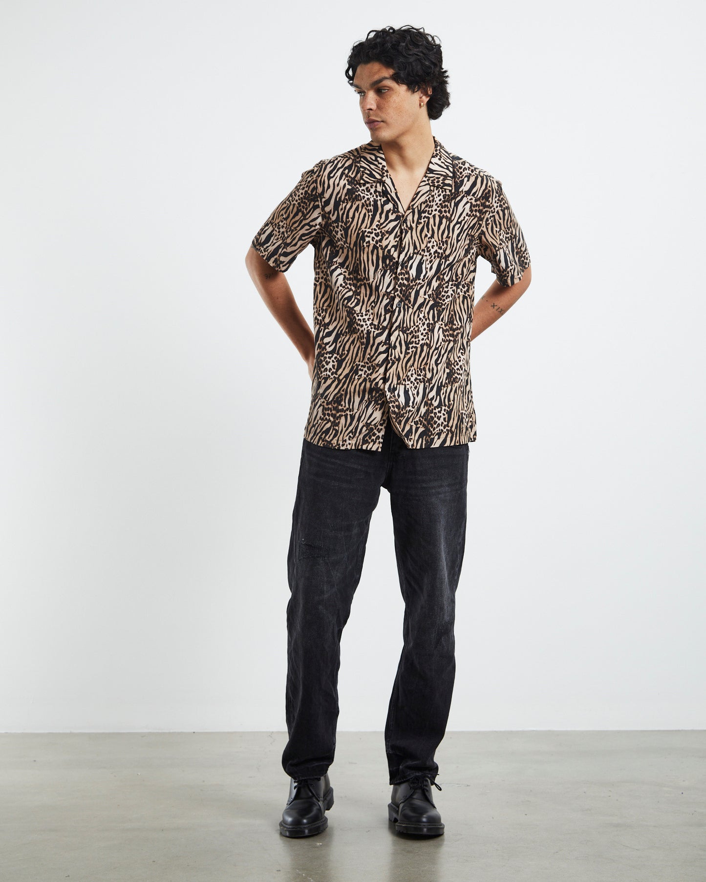 Zoo Resort Short Sleeve Shirt Multi