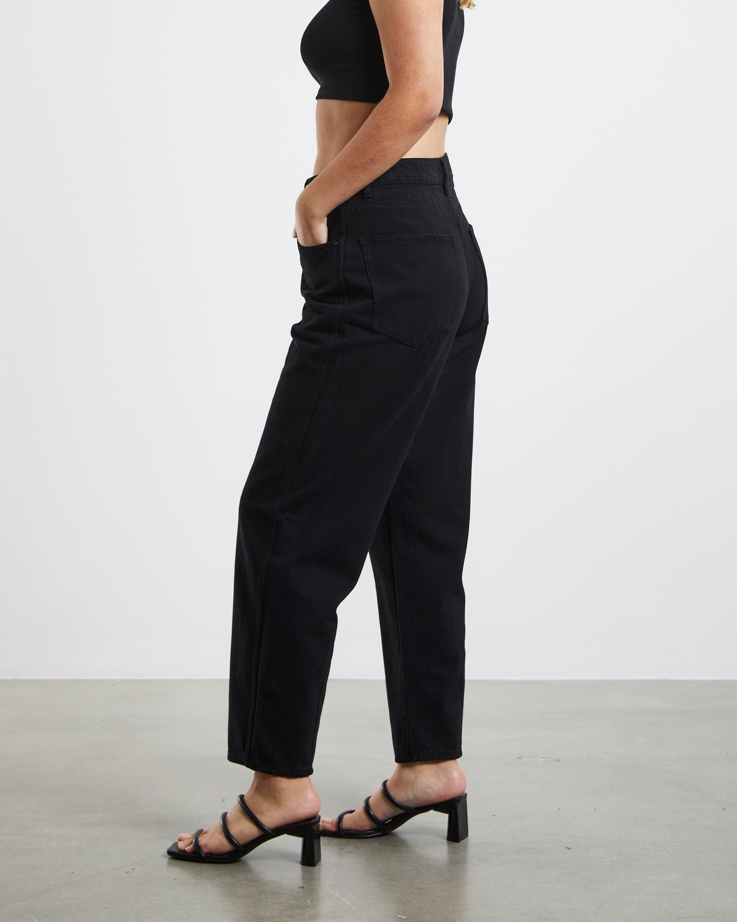Sade Baggy Crop Jeans Jet Black