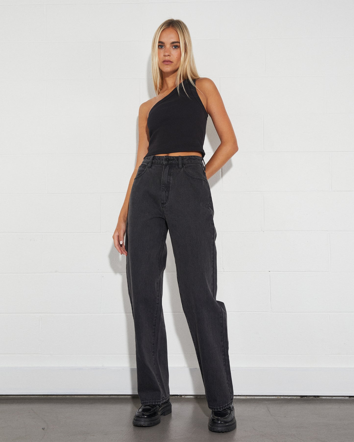 Heather One Shoulder in Black