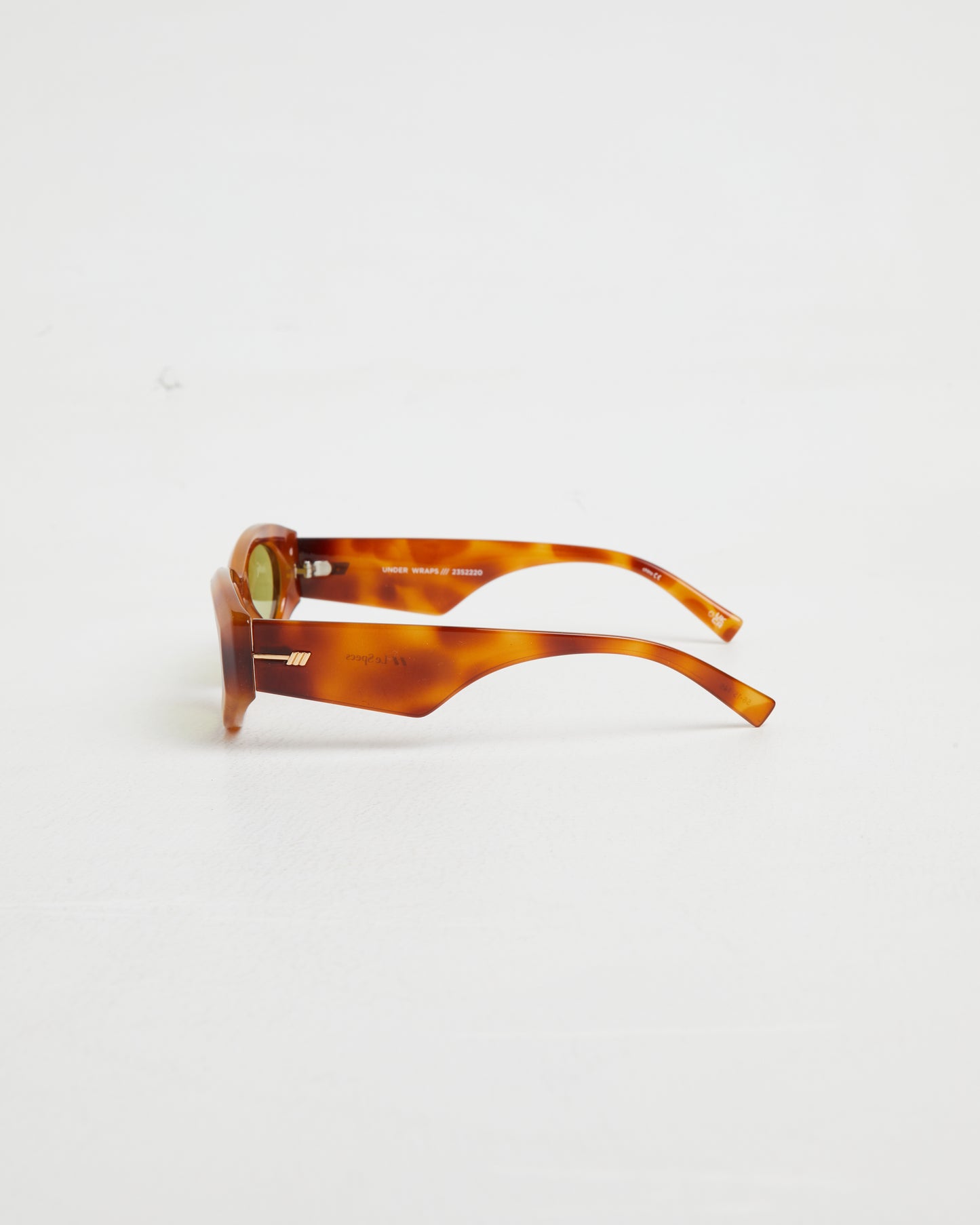 Under Wraps Sunglasses in Vintage Tort/Olive Mono