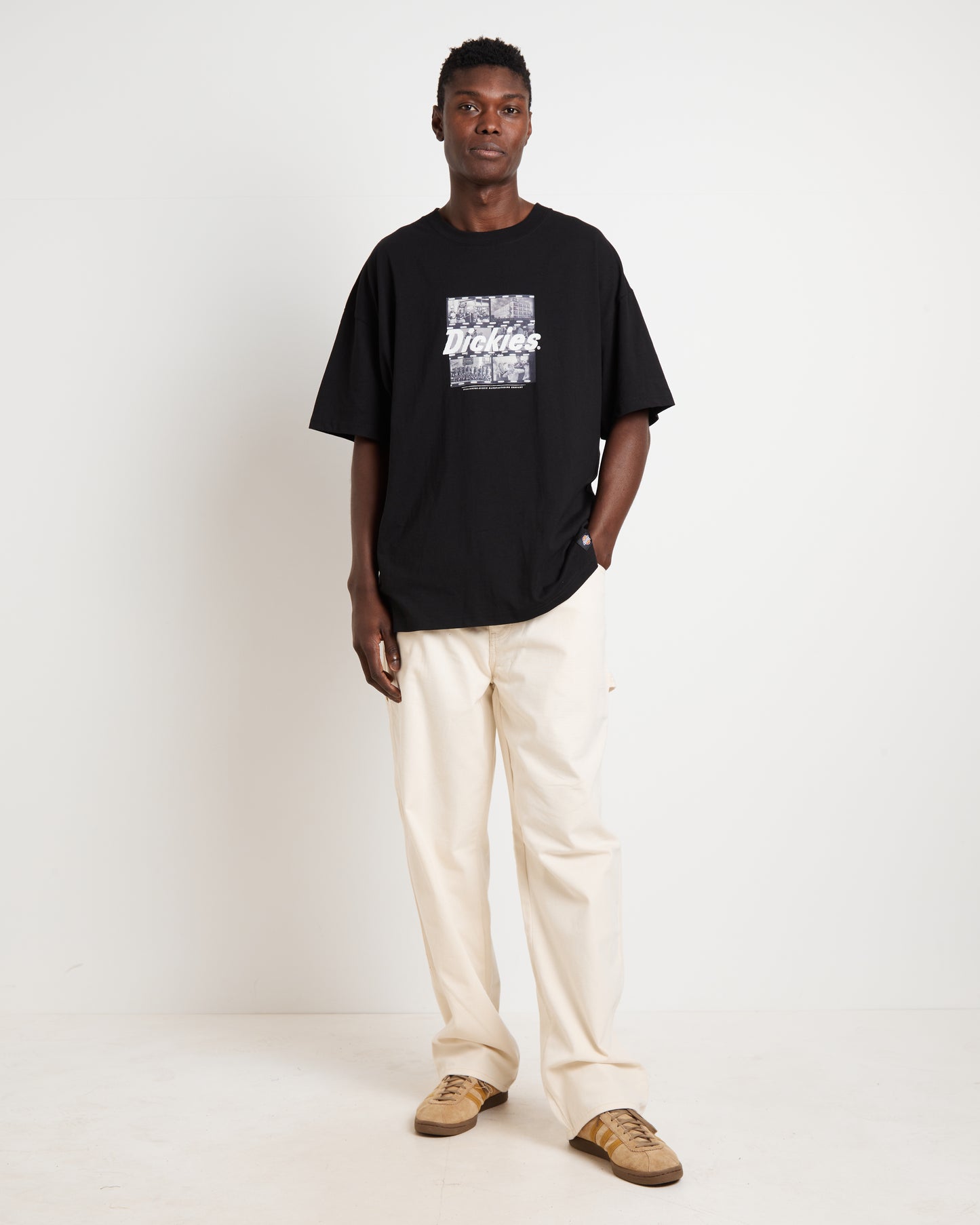 Slide Show 330 Short Sleeve T-Shirt in Black