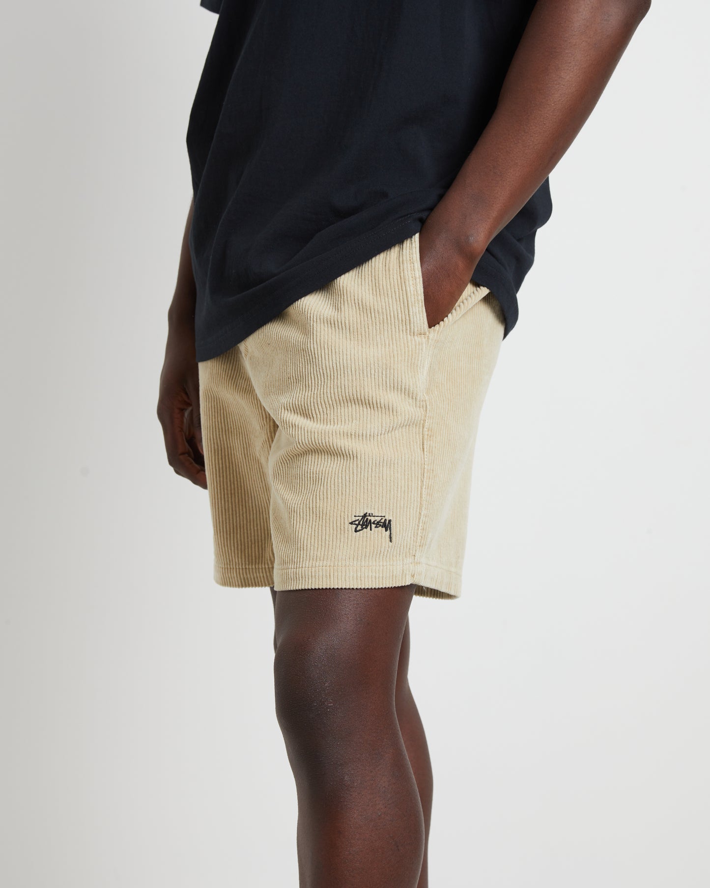 Wide Wale Cord Beachshorts in Khaki