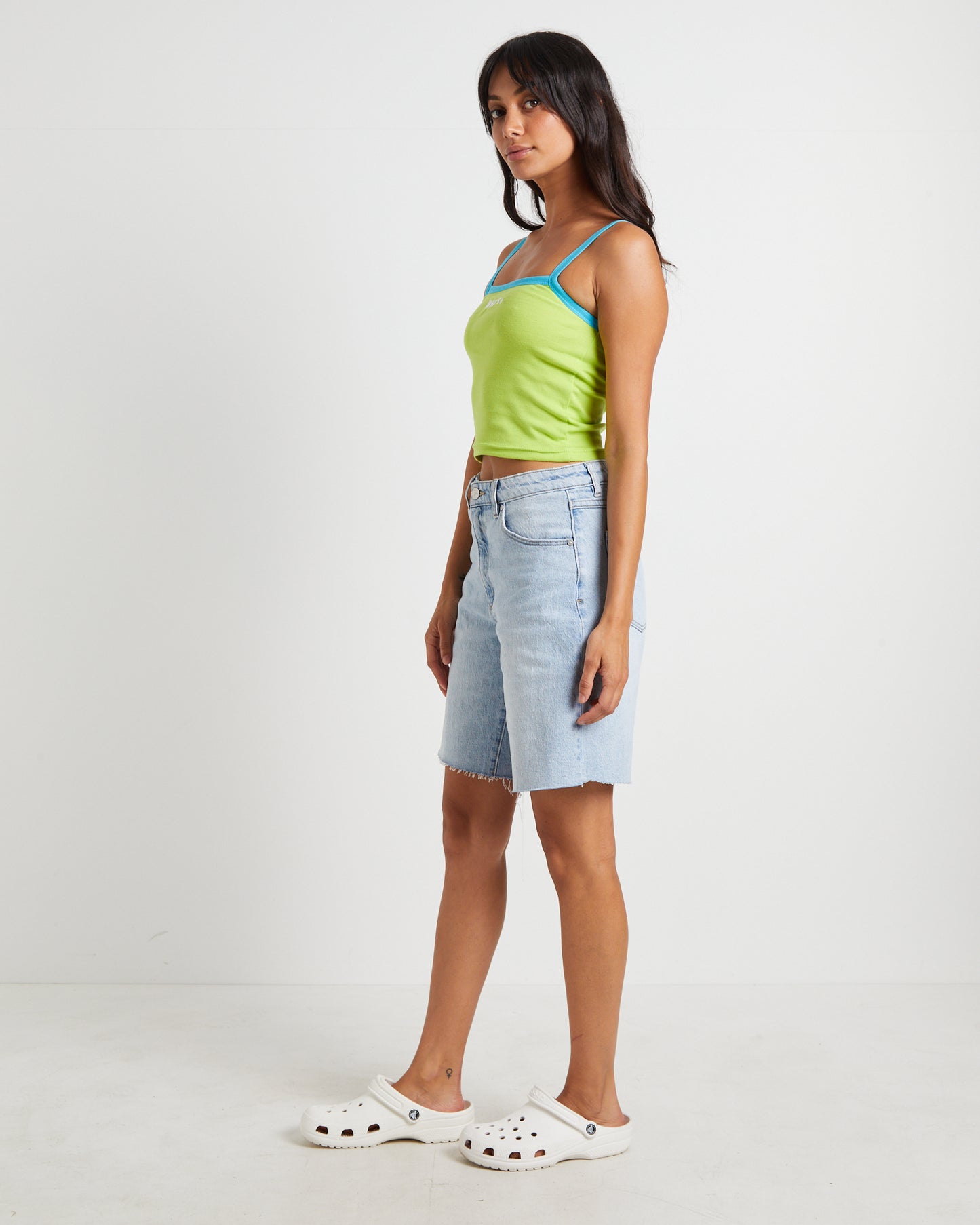 Devod Contrast Singlet in Lime Green