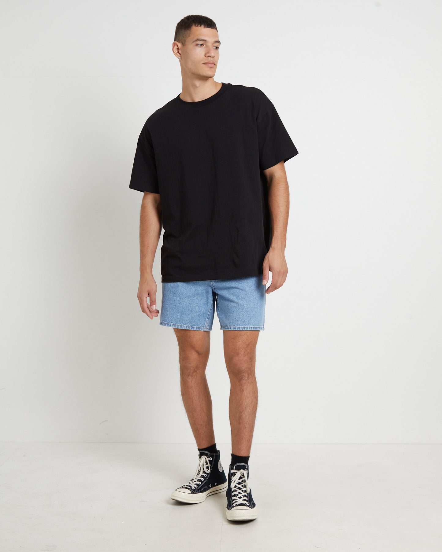 Eazy Straight Denim Shorts in Cowboy Blue