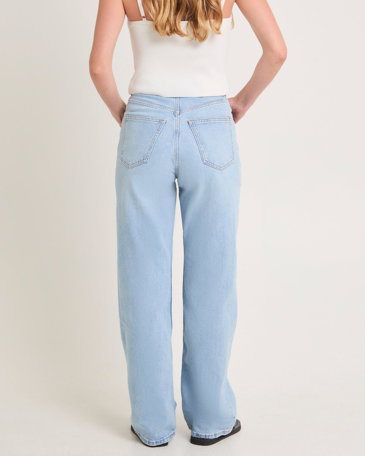 Echo Straight Denim Jeans Bay Sky Fade