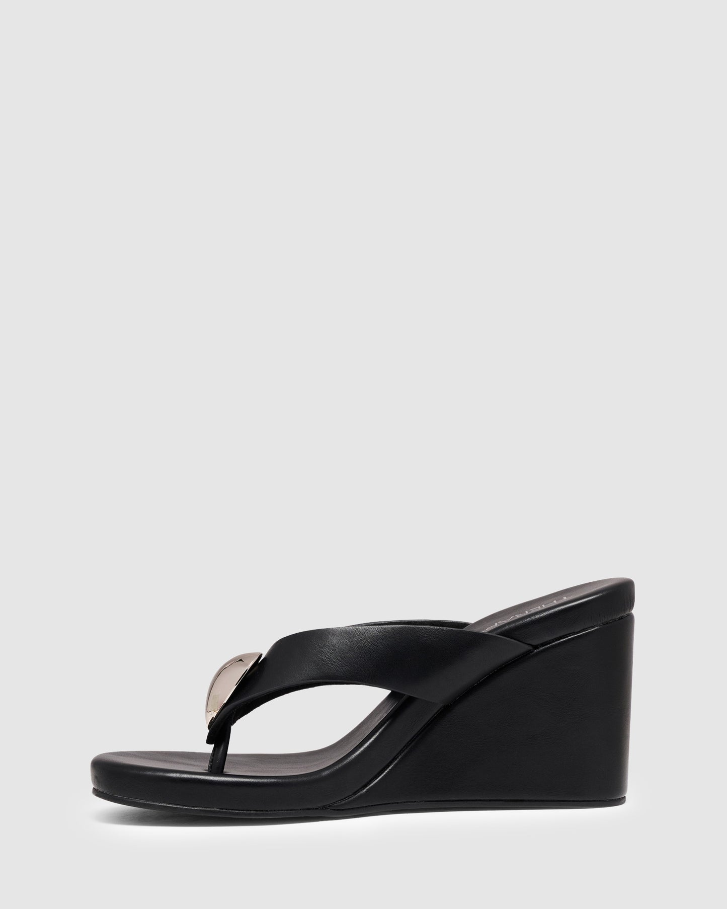 Roza Wedge