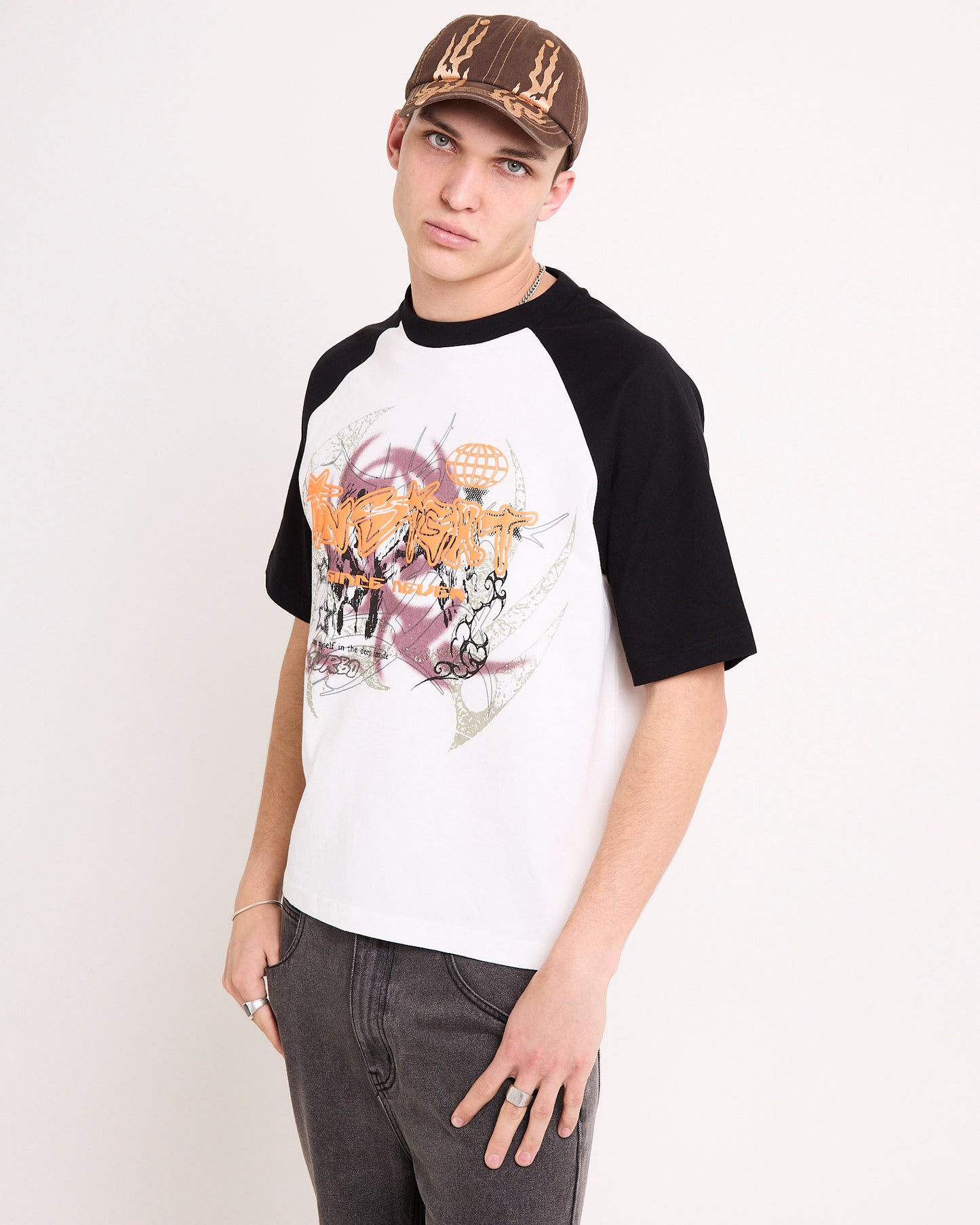 Airing Raglan T-Shirt