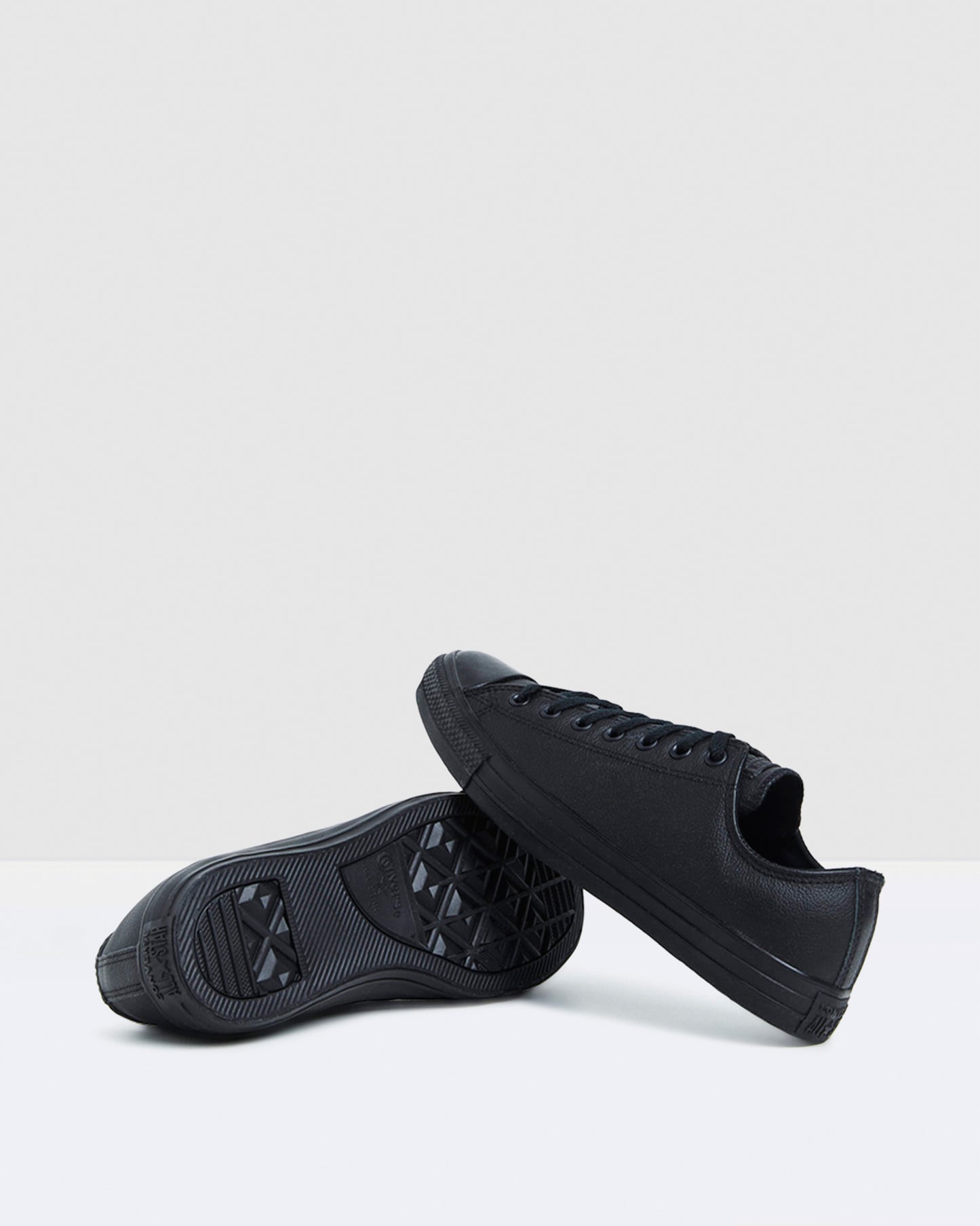 Chuck Taylor All Star Lo Leather Sneakers