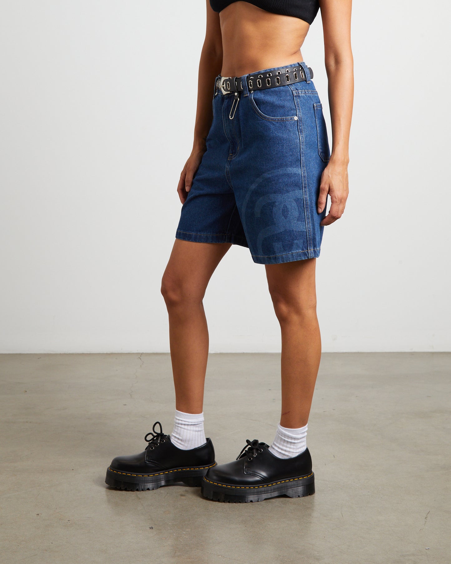 SS Link Denim Shorts in Dark
