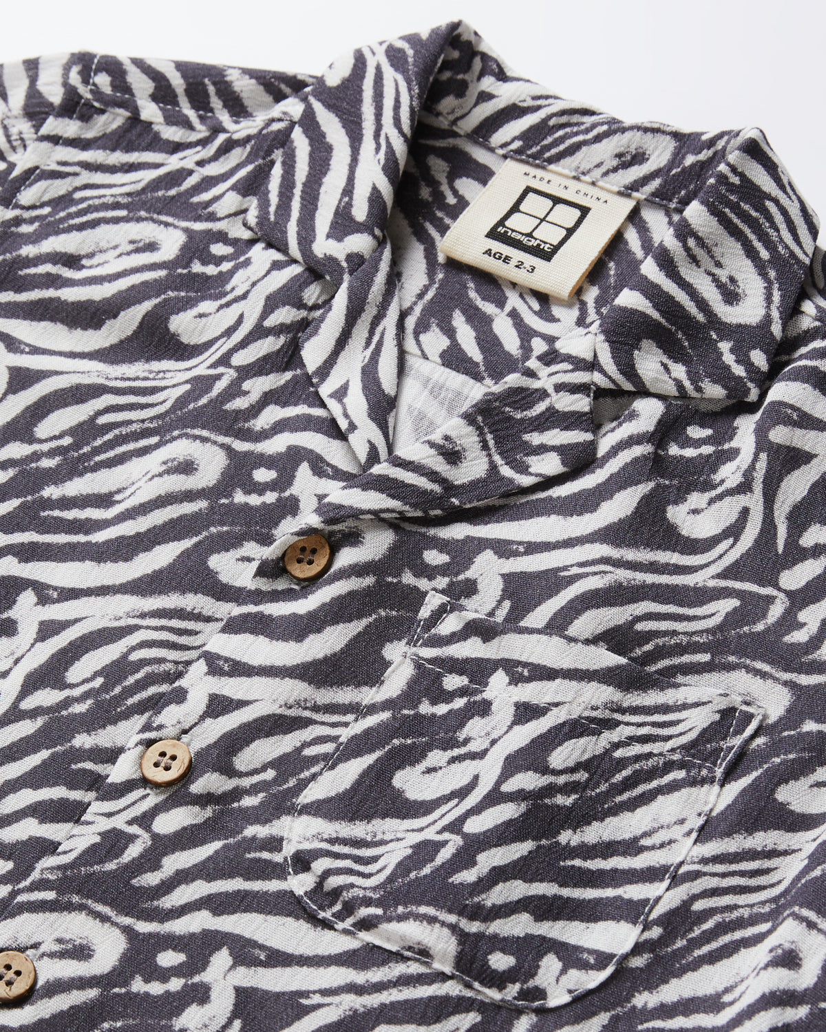 Boys Trackless Short Sleeve Resort Shirt in Black BLACK