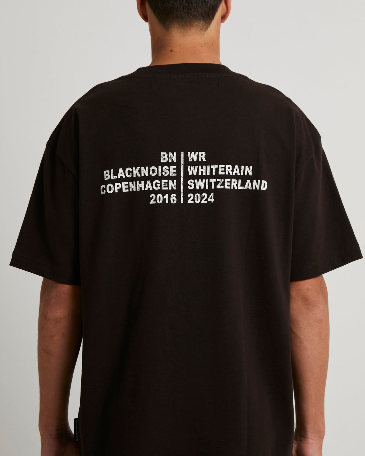 Tour Short Sleeve T-Shirt BROWN