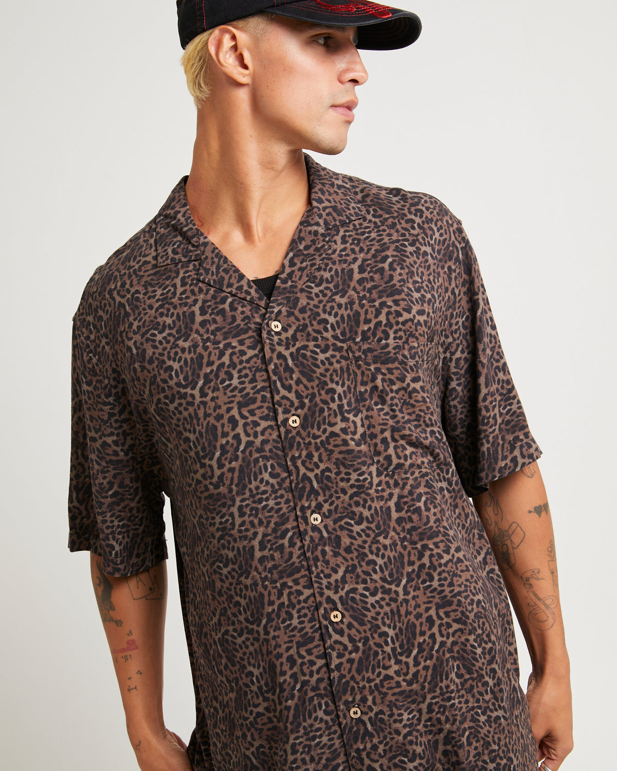 Trigger Short Sleeves Resort Shirt BROWN