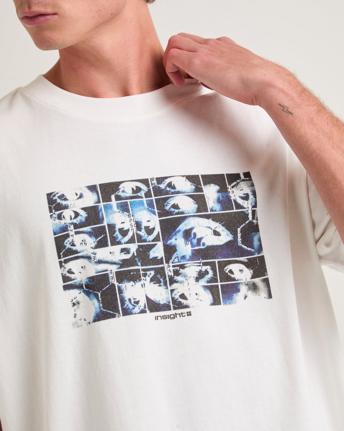 Surveliance T-Shirt WHITE