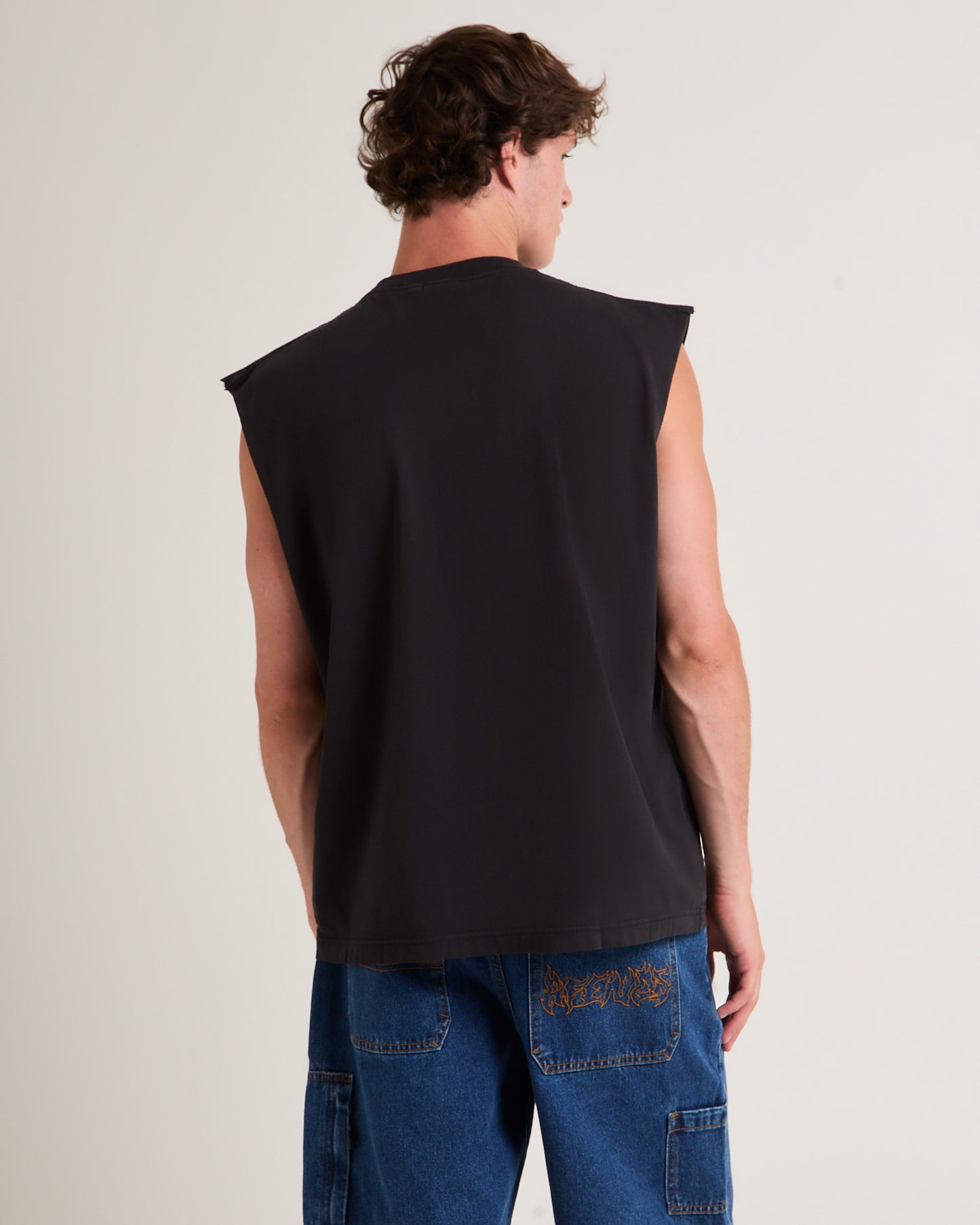 Peace Out Sleevless T-Shirt in Stone Black