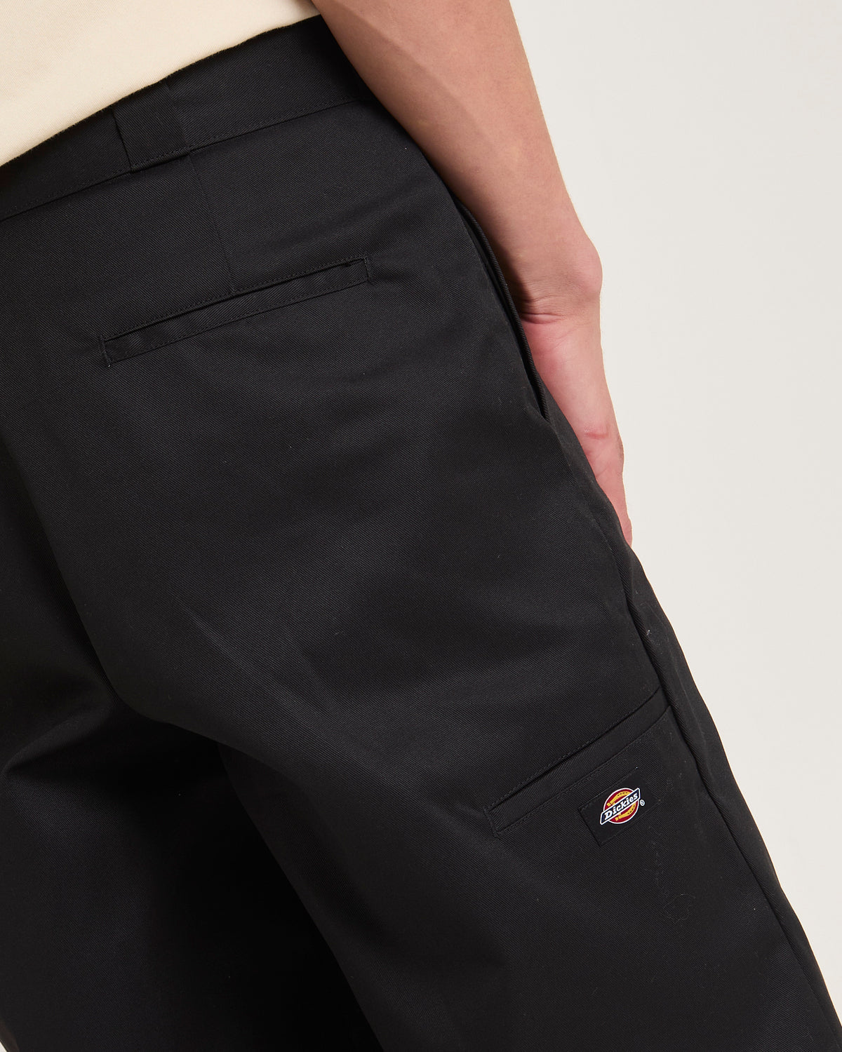 13 Inch Multi Pocket Shorts BLACK