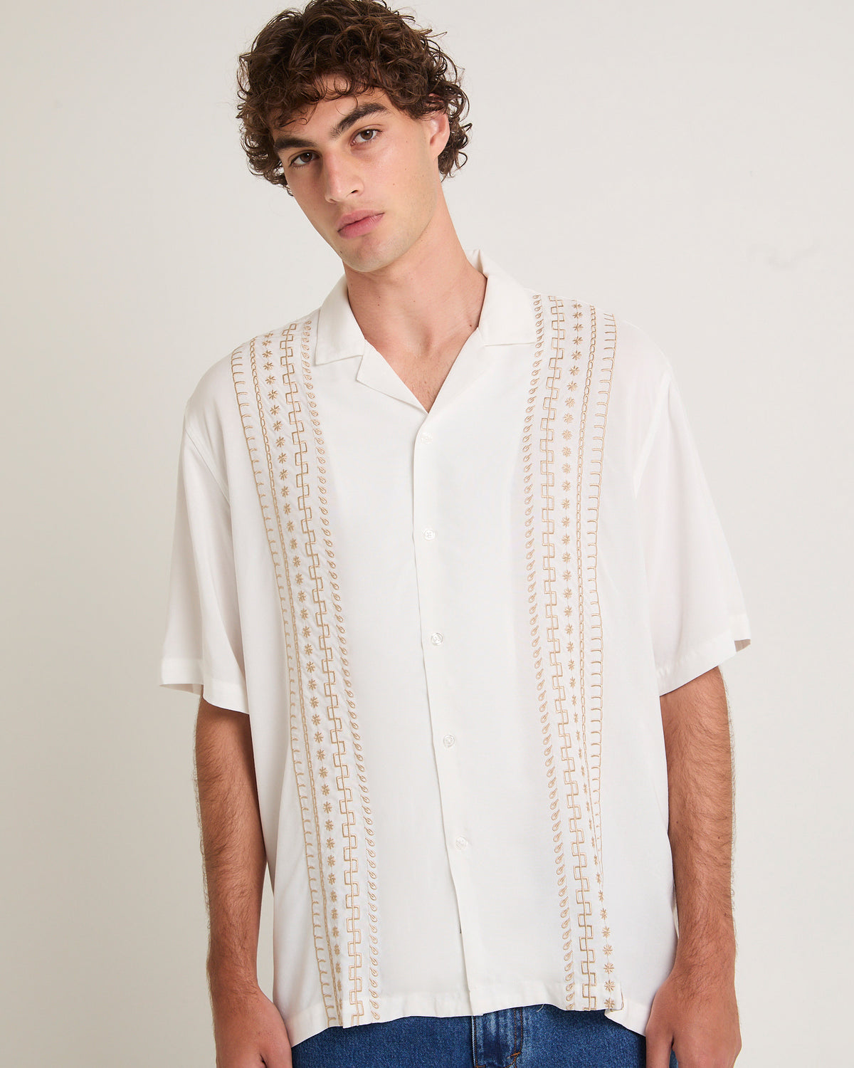 Capri Embroidered Short Sleeve Resort Shirt WHITE