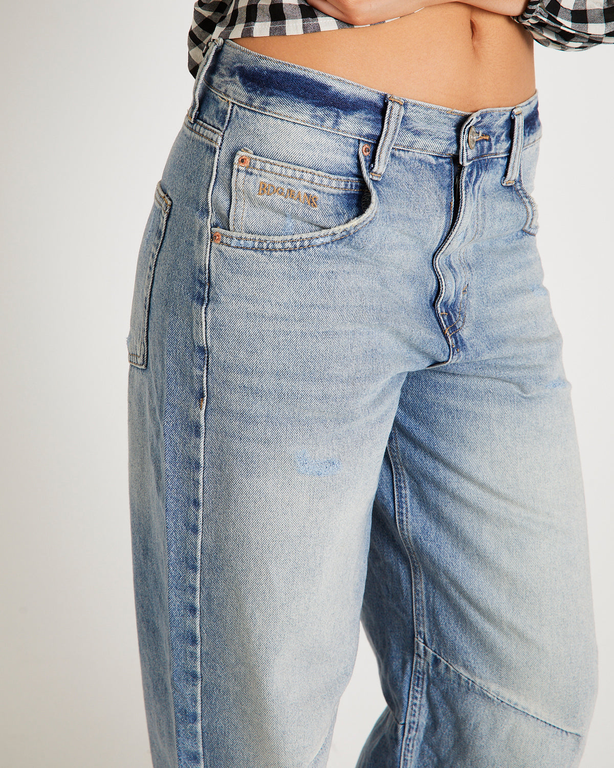 BDG Logan Buckle Baggy Barrel Denim Jeans BLUE