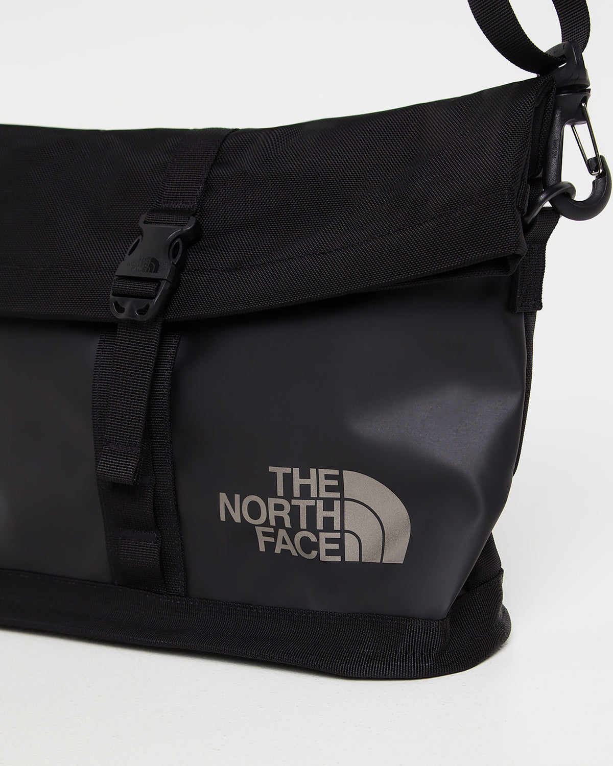 Base Camp Shoulder Bag TNF BLACK