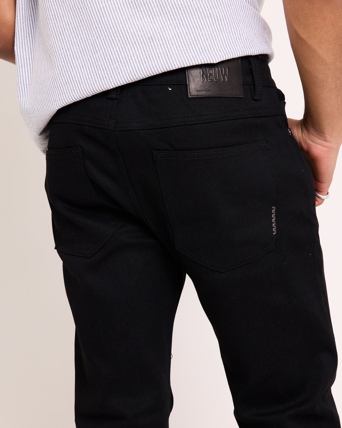 Lou Straight Denim Jeans Sharp Black SHARP BLACK