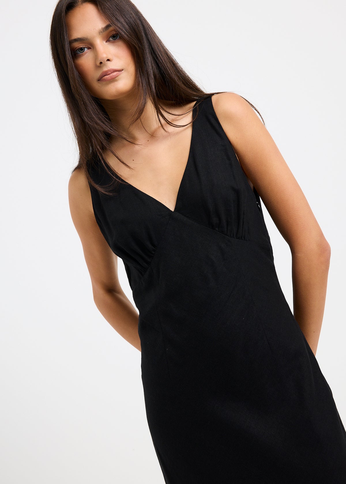 Kaia V Neck Midi Dress BLACK