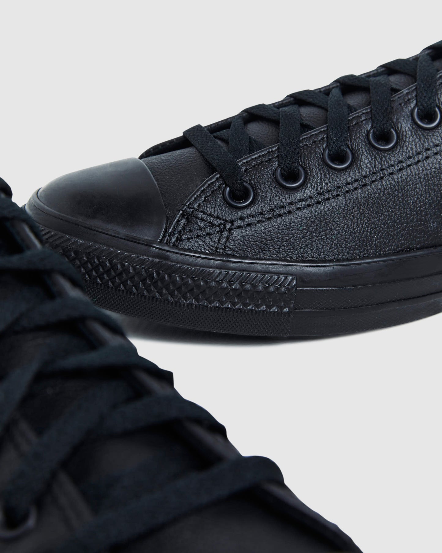 Chuck Taylor All Star Lo Leather Sneakers