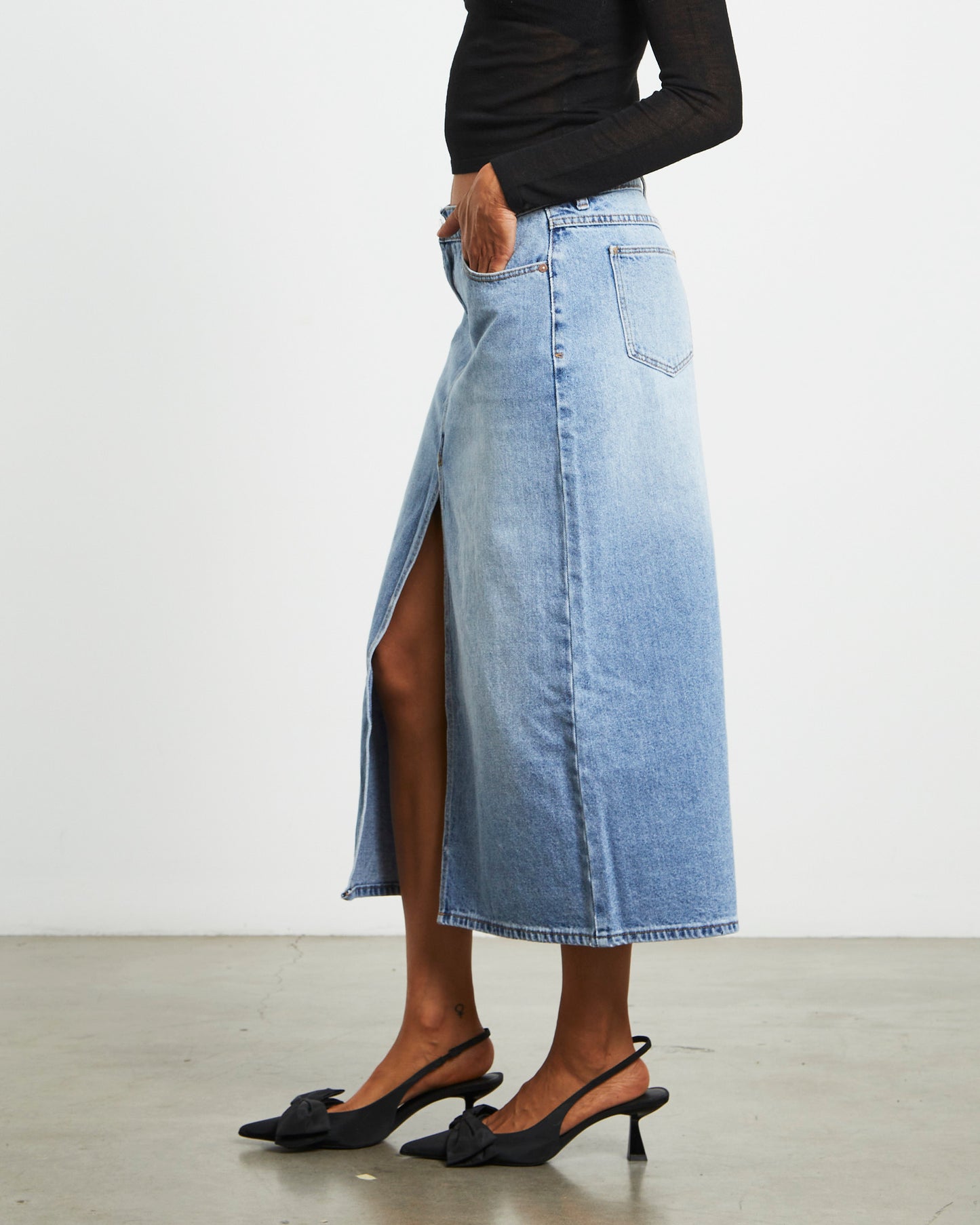 99 Low Denim Maxi Skirt Sylvie