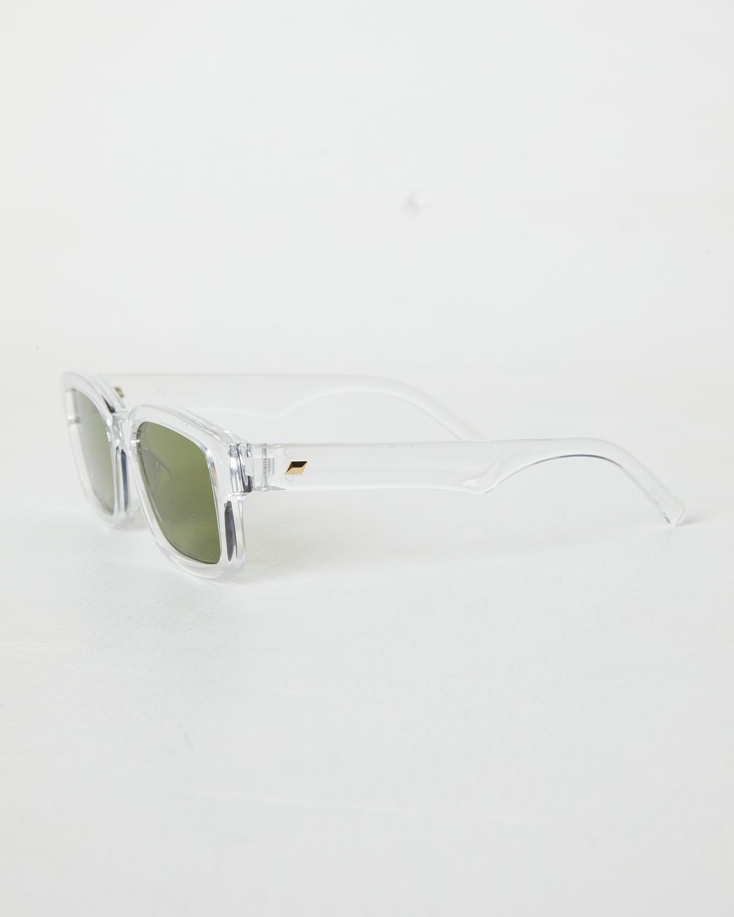 Le Sustain Recarmito Sunglasses in Crystal Clear Moss