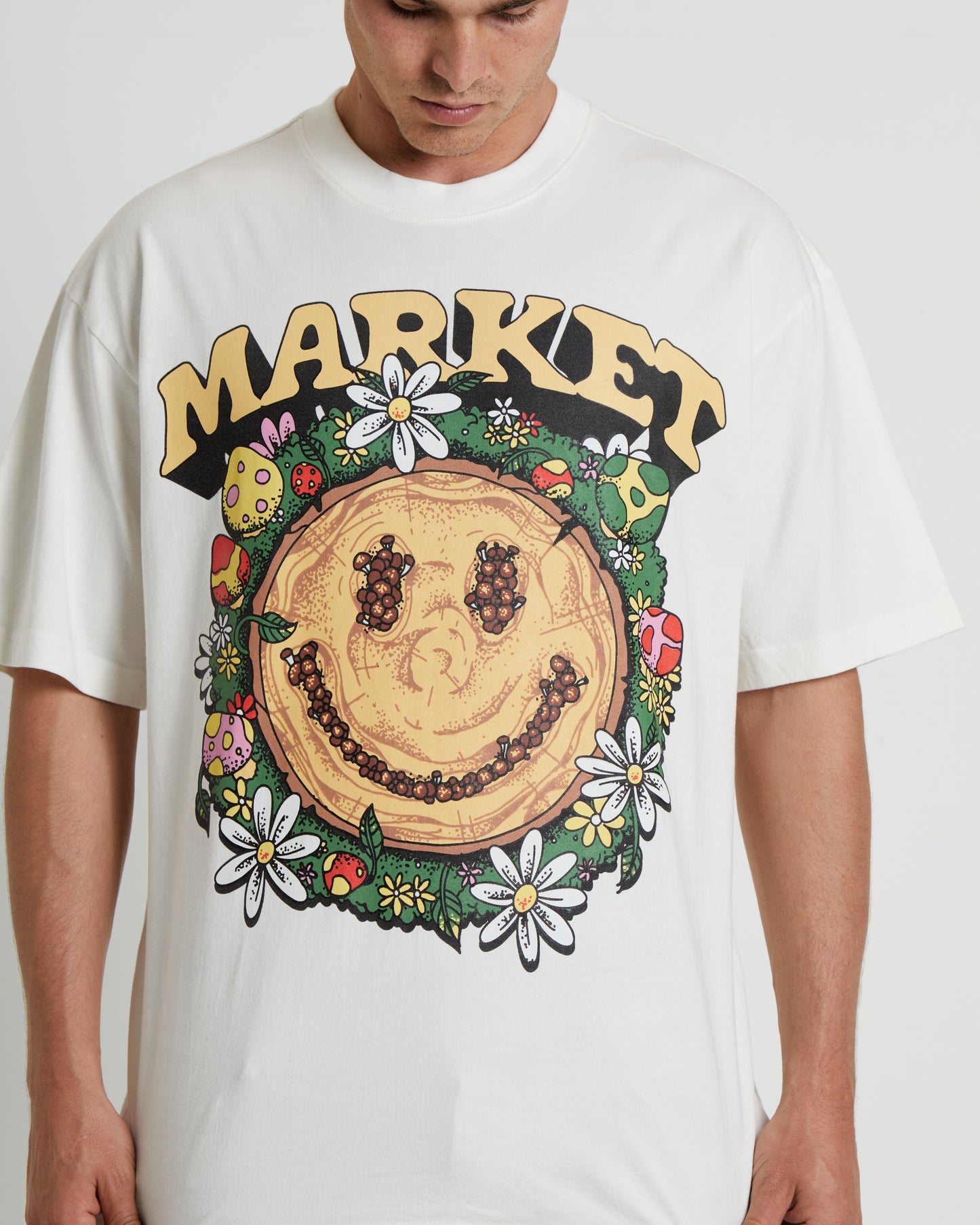 Smiley Decomposition Short Sleeve T-Shirt in Cloud White
