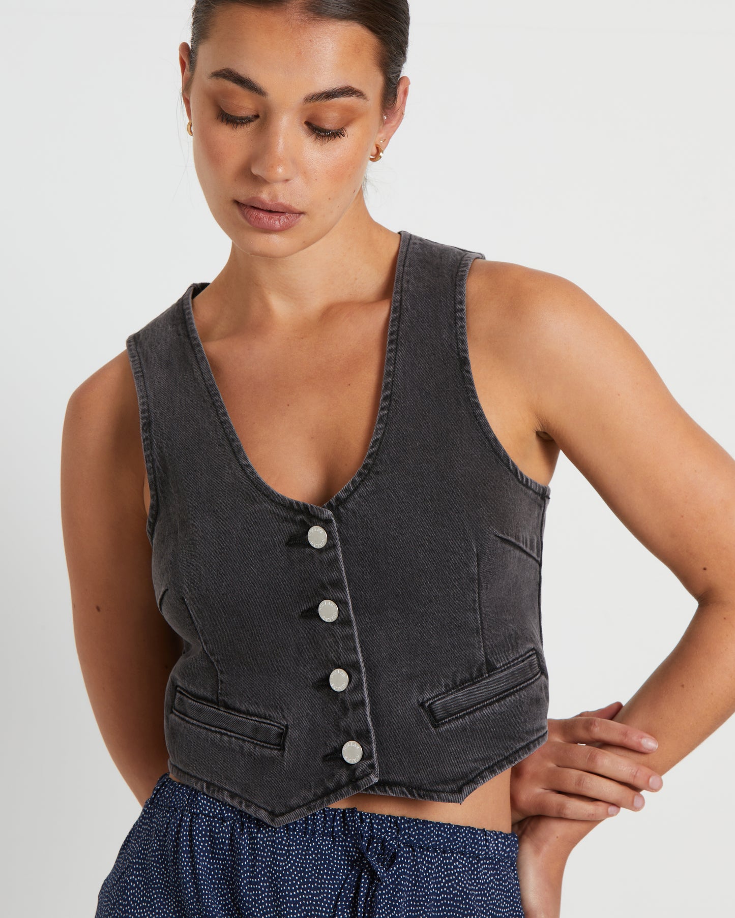 Dallas Denim Vest in Brad Black