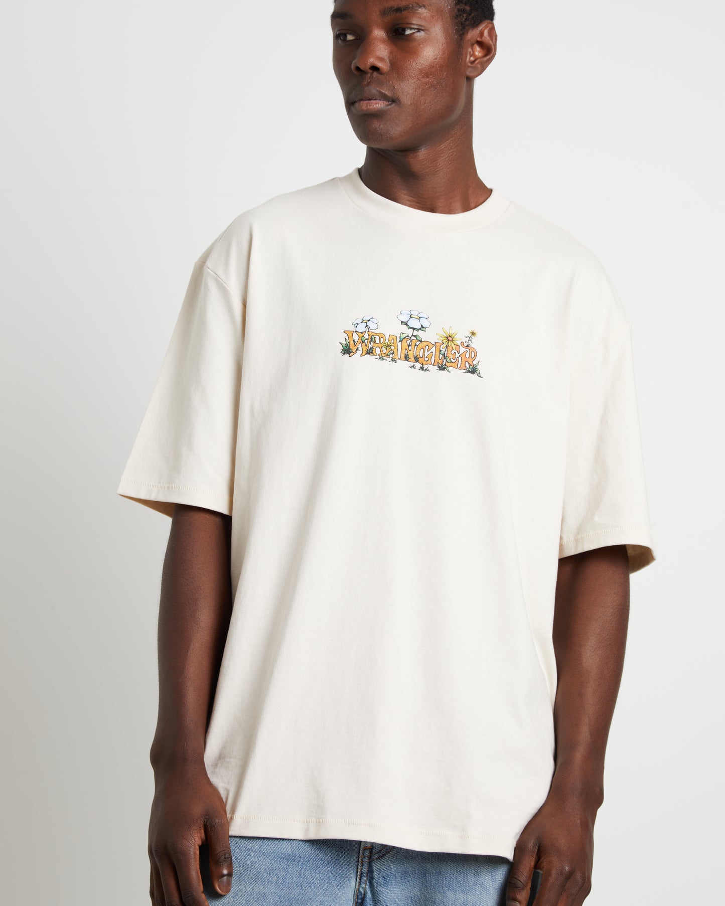Flowers Slacker Short Sleeve T-Shirt in Ecru