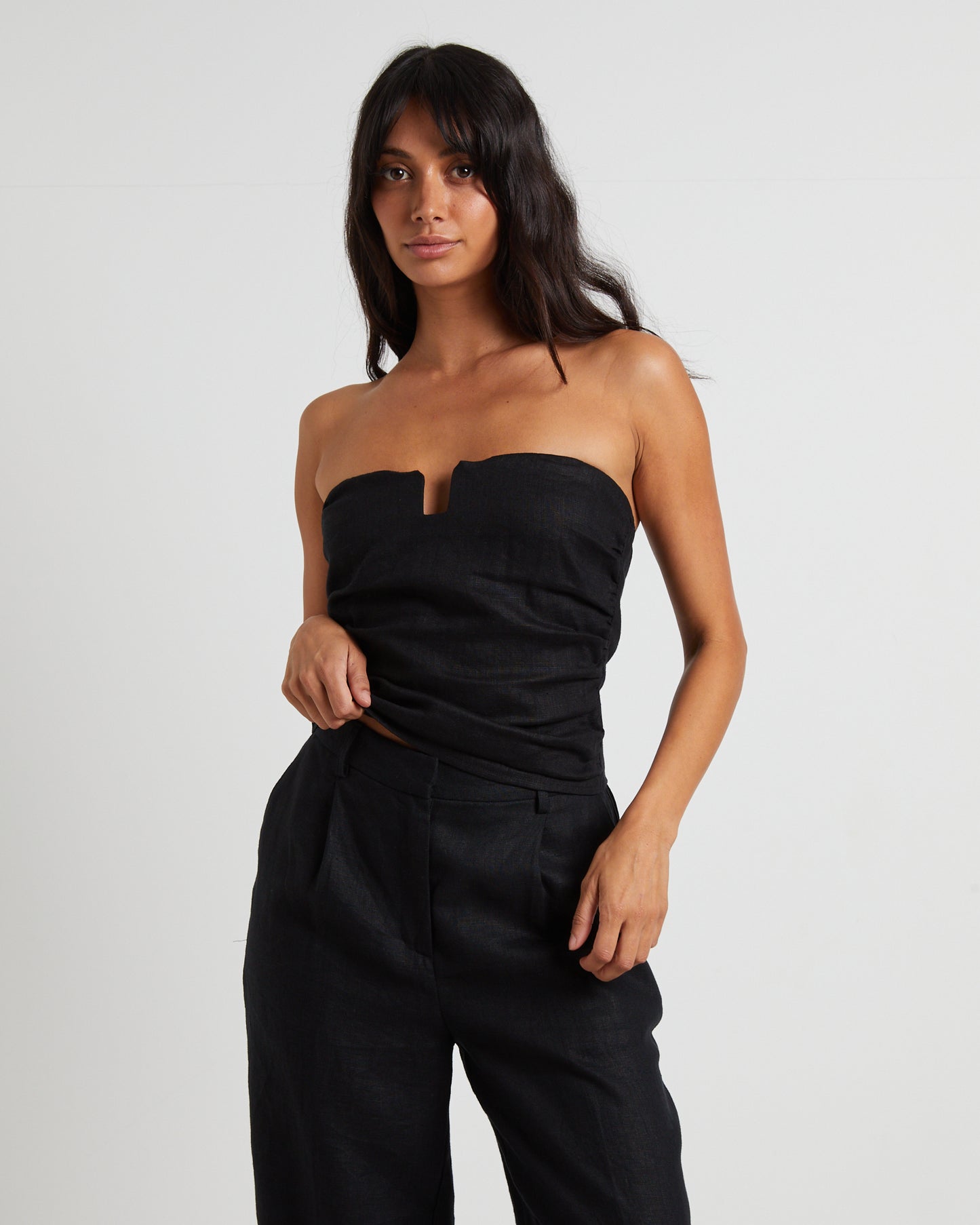 Lui Cut Out Linen Bandeau Top in Black