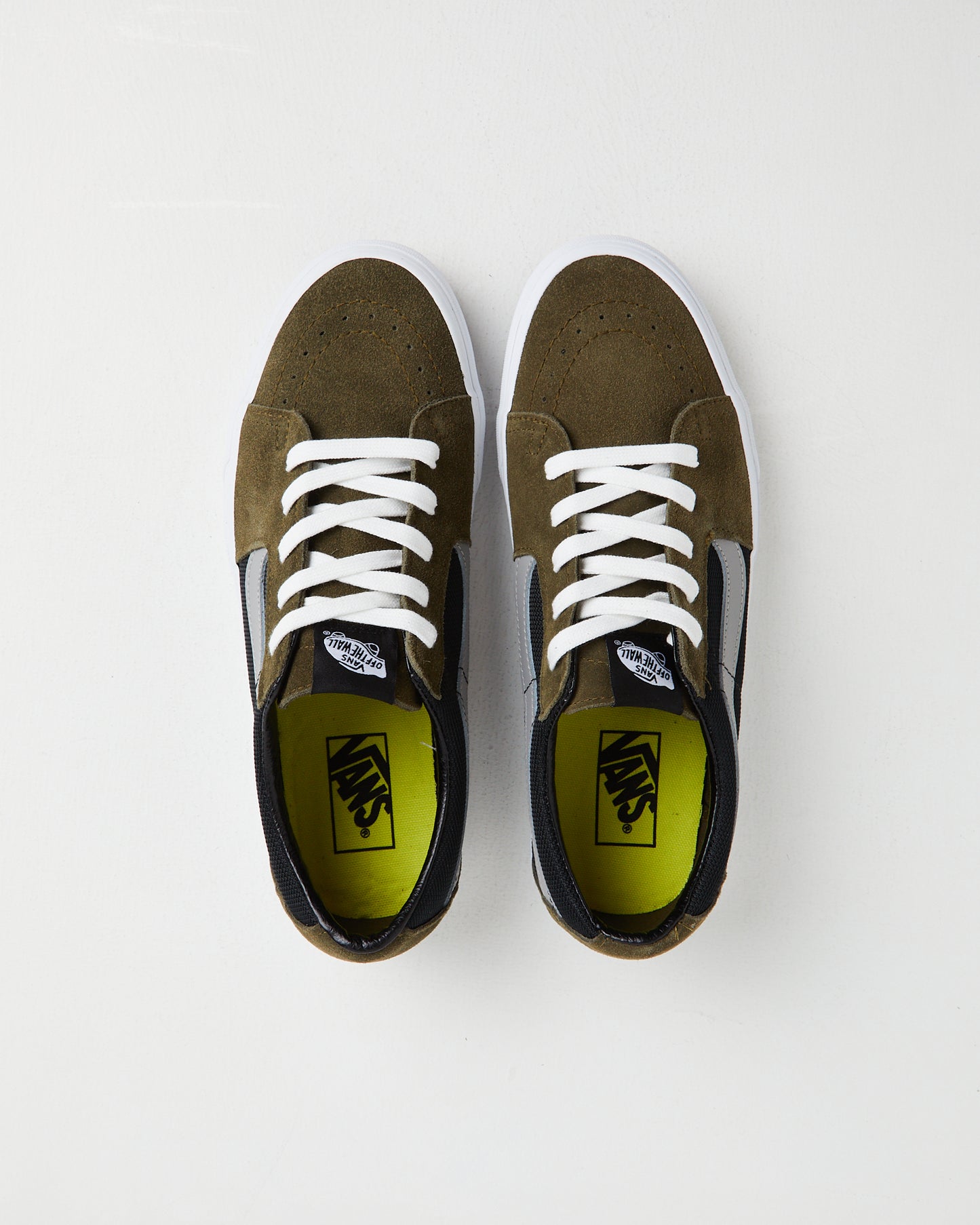 Sk8-Low 2-Tone Sneakers in Olive/Black